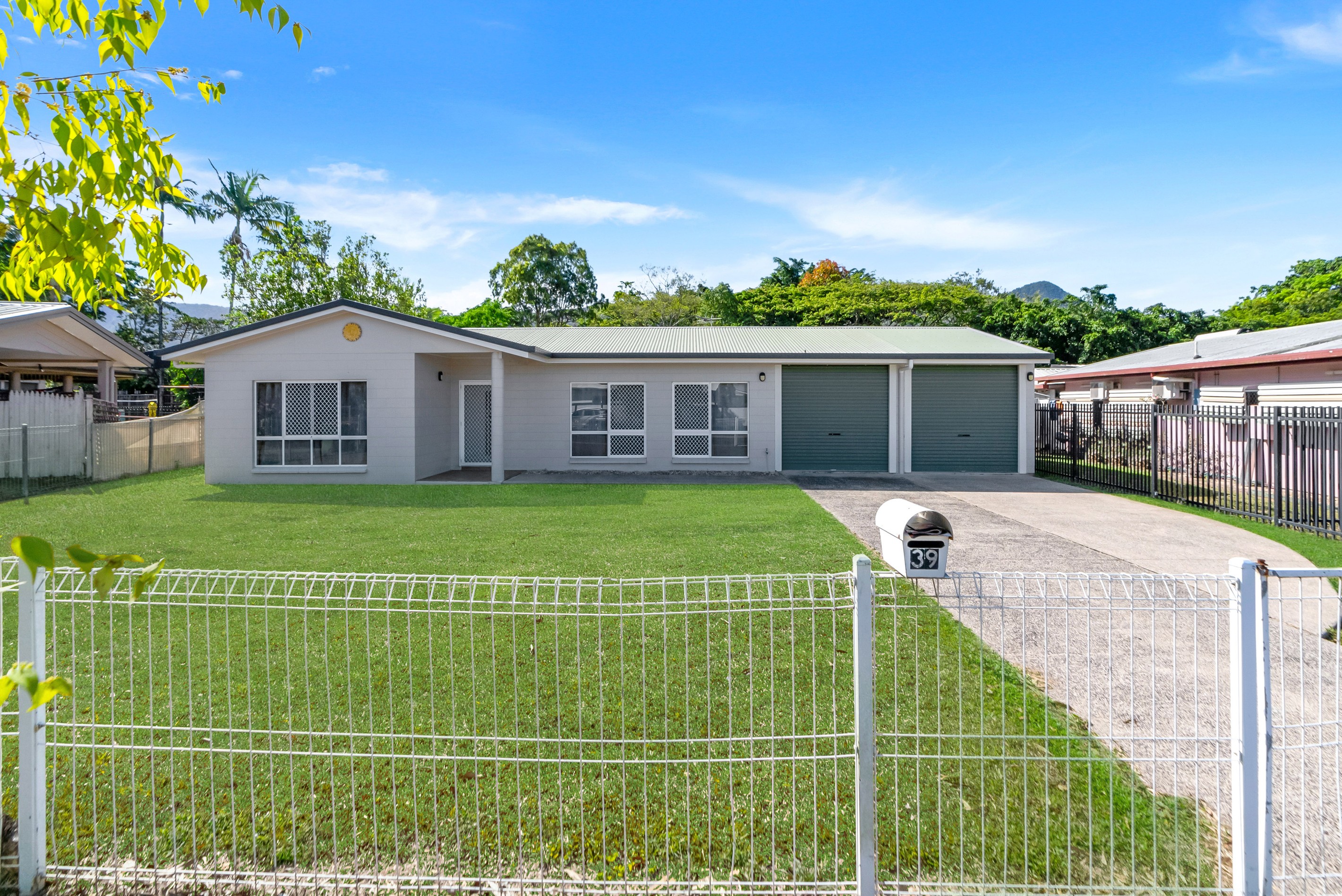 39 Bathurst Drive, Bentley Park, QLD 4869