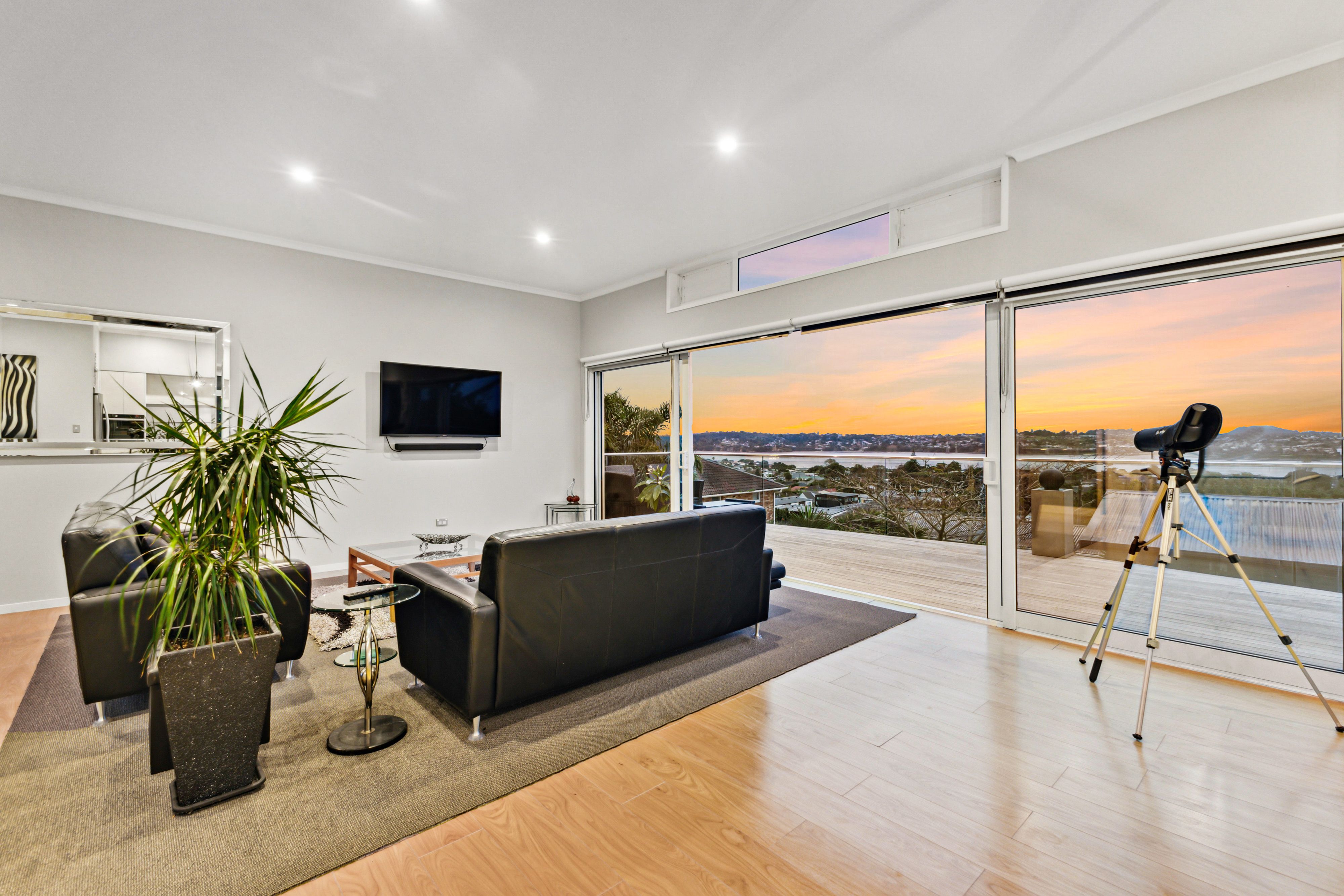 57 Taylor Road, Mangere Bridge, Manukau City