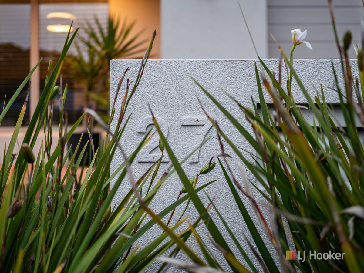 27 Katelyn Drive — photo 4 of 30