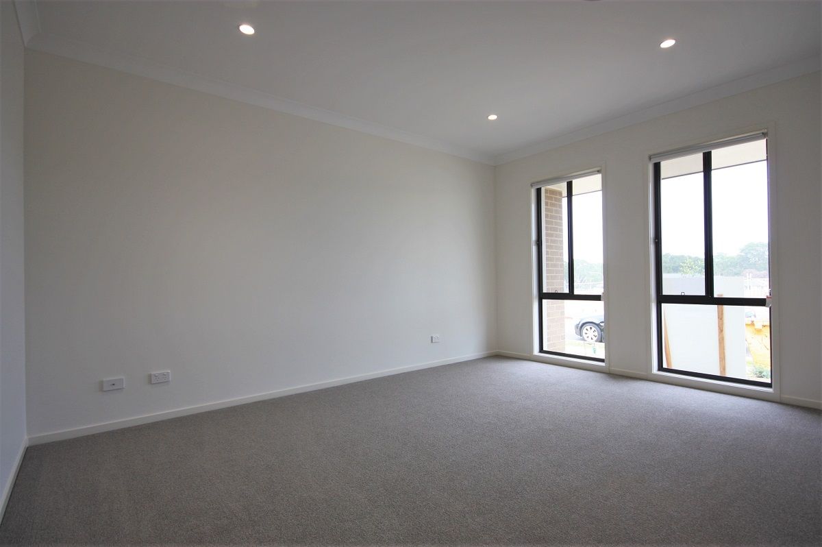 23 Cain Street, GREGORY HILLS, NSW 2557