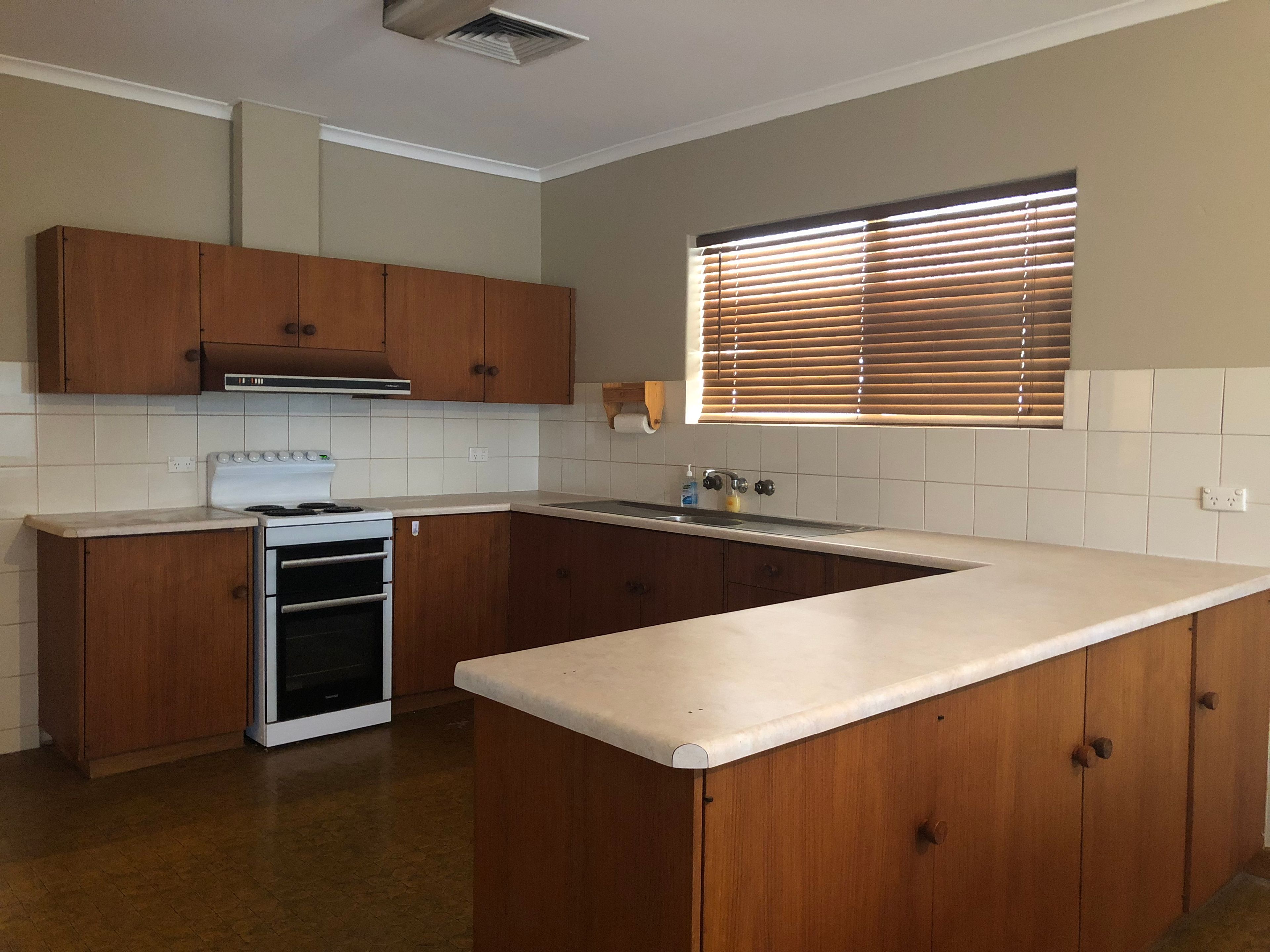 2 Essex Street, Burra, SA 5417