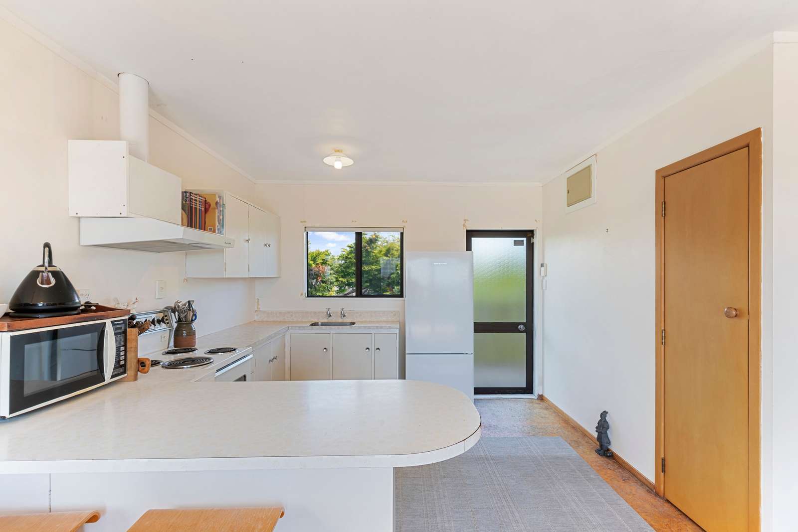 11 Freyberg Crescent photo 2