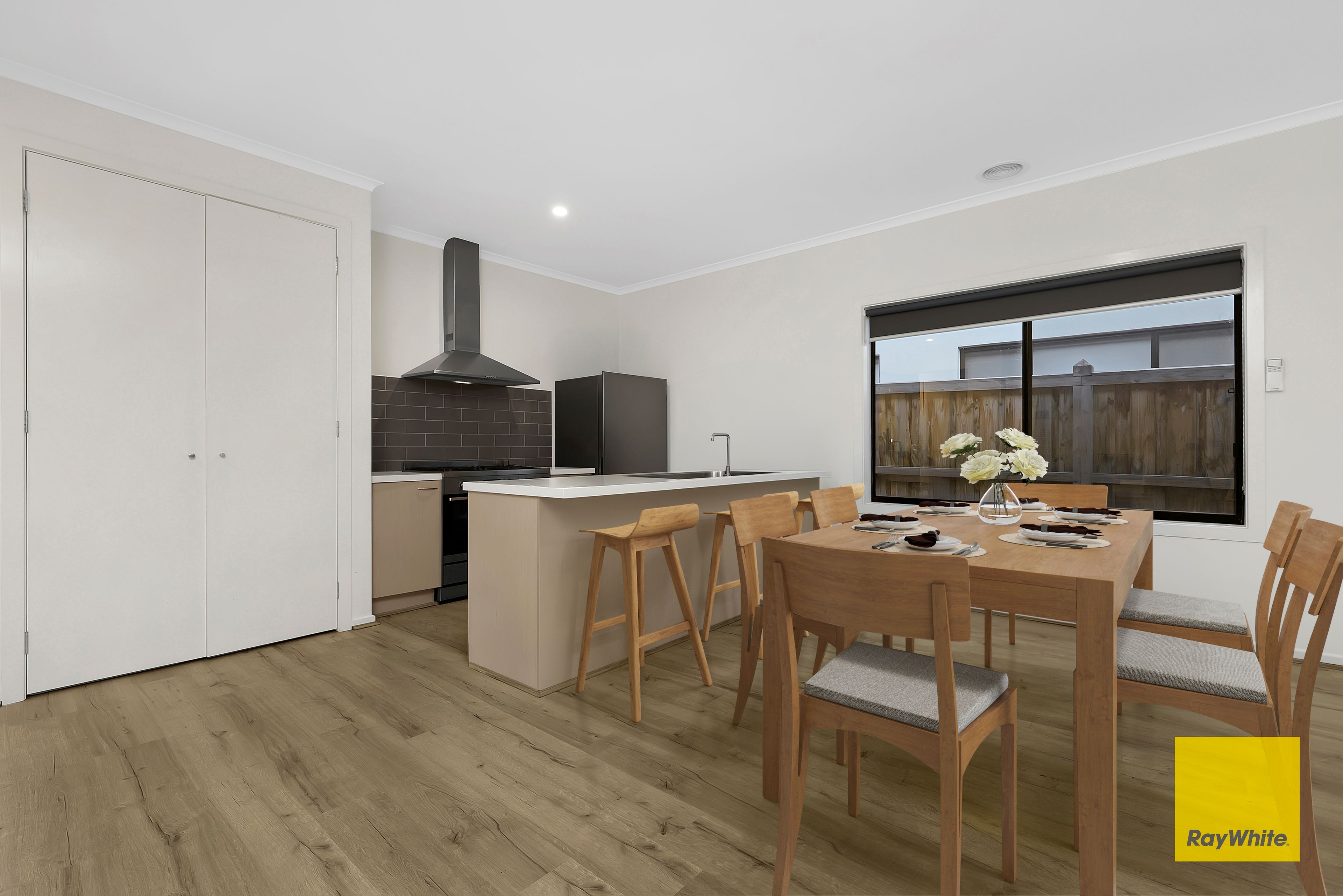 21 Urquhart Street — photo 4 of 15