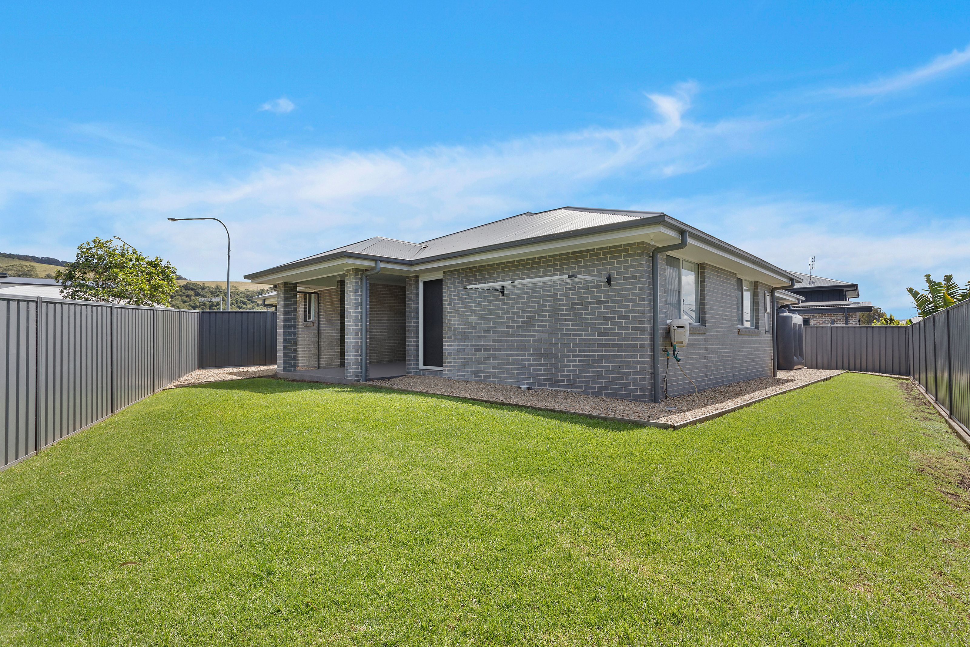 24 Nattai Crescent — photo 8 of 9