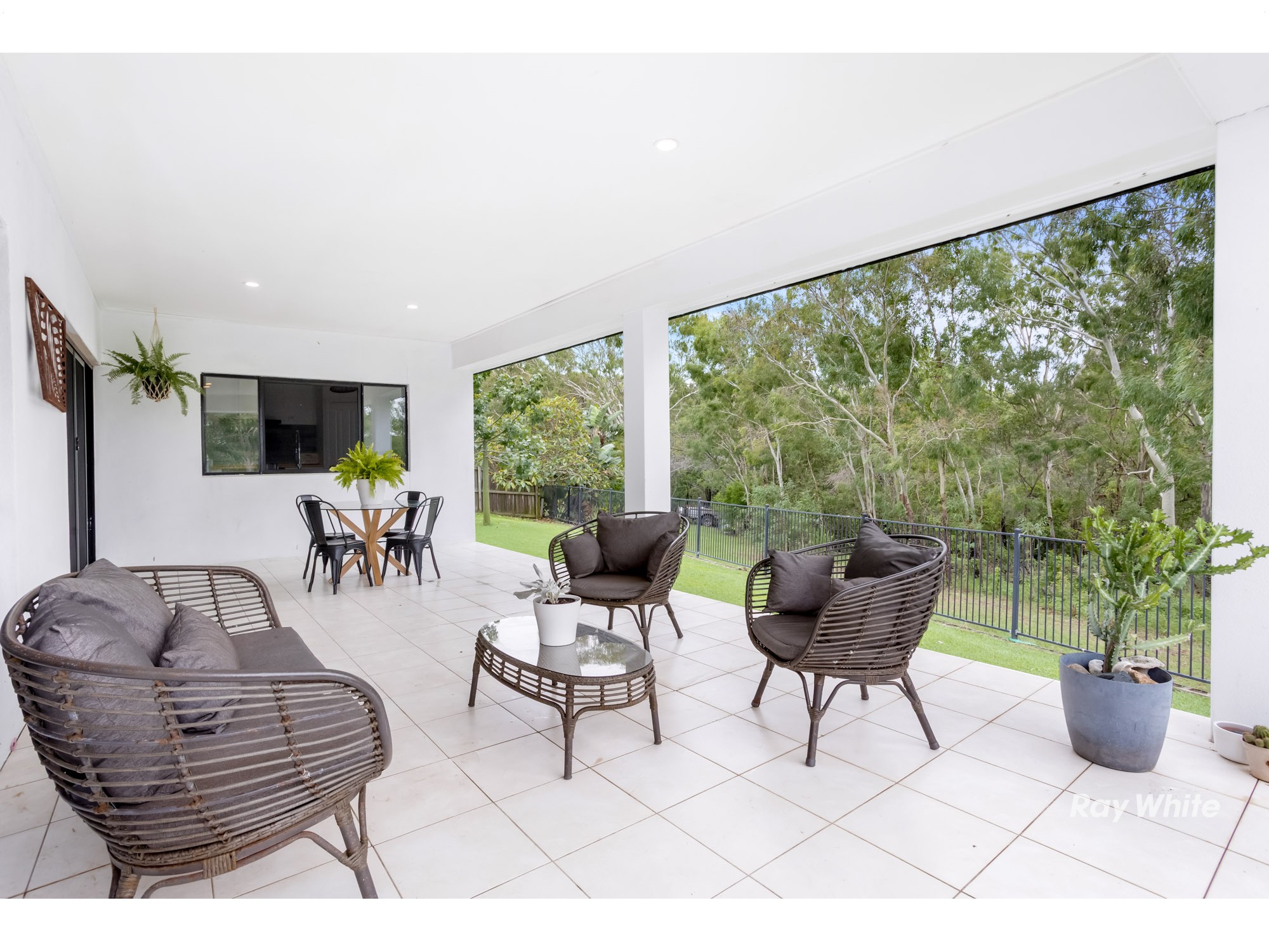 95 Bottlebrush Drive, Lammermoor, QLD 4703