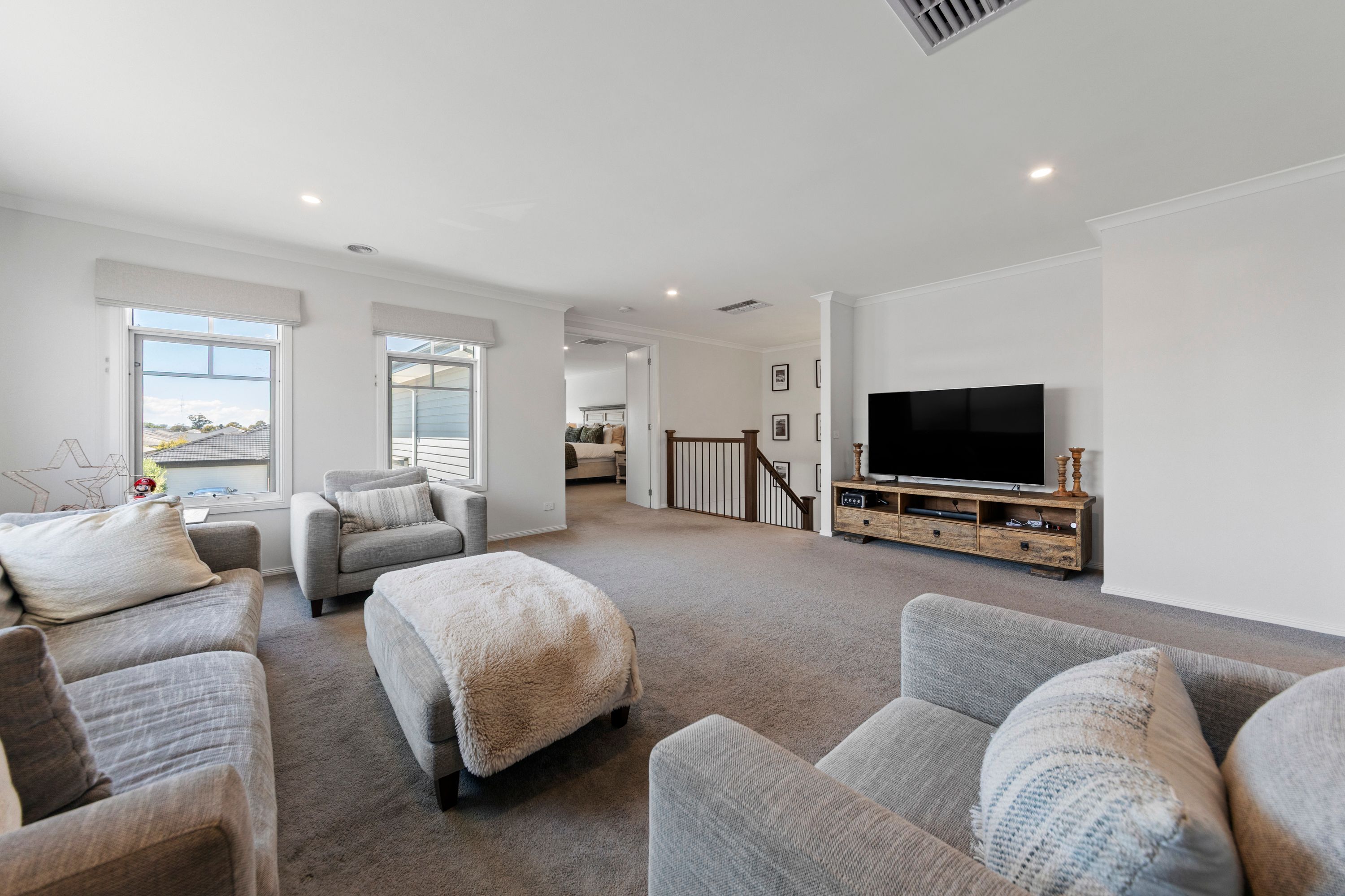8 Bradley Street — photo 16 of 30