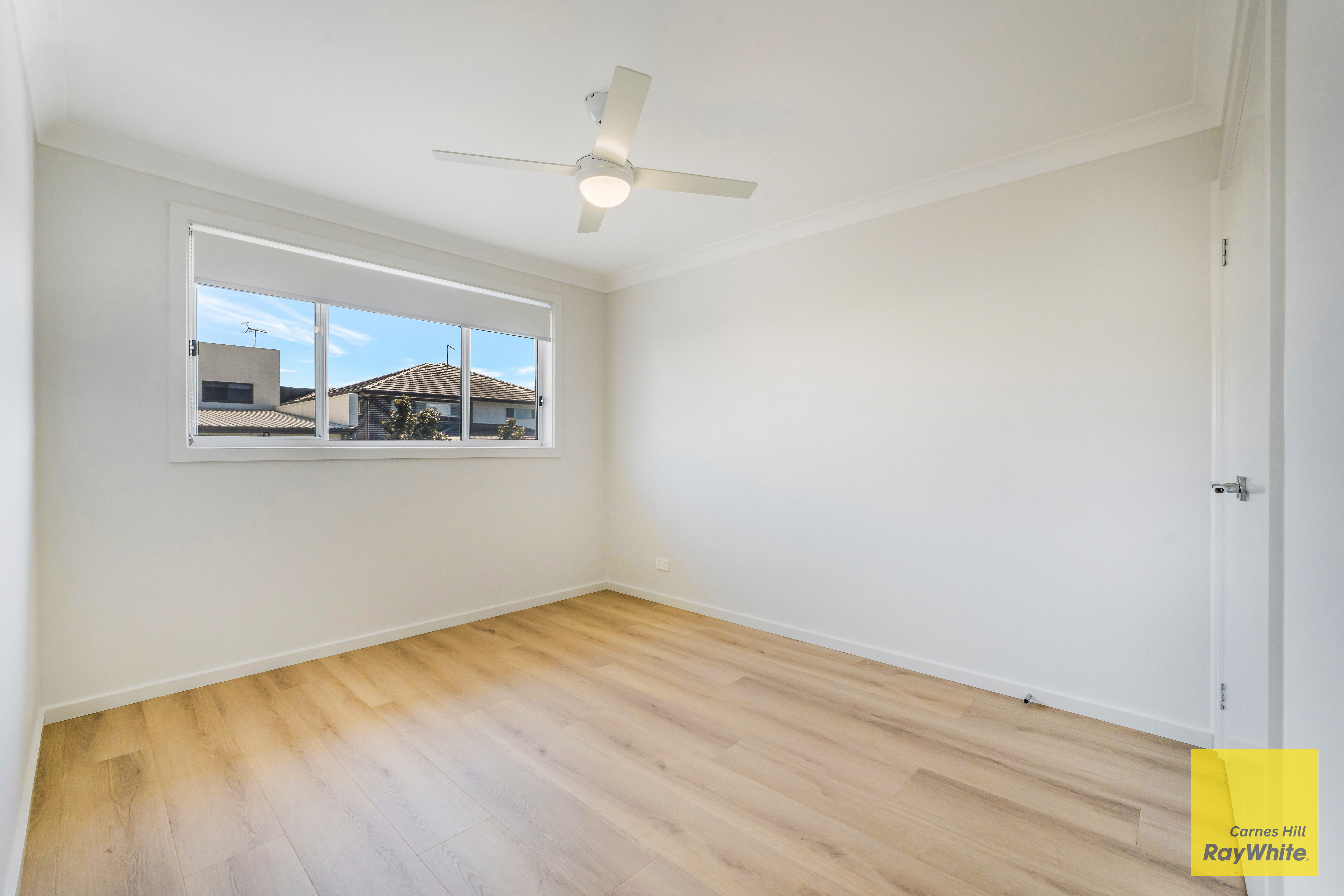 21 Lores Street — photo 11 of 20