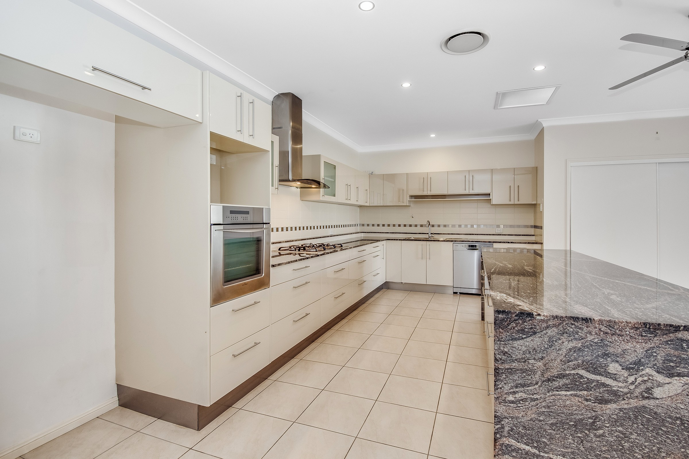 49 Yorlambu Parade, Maroochydore, QLD 4558