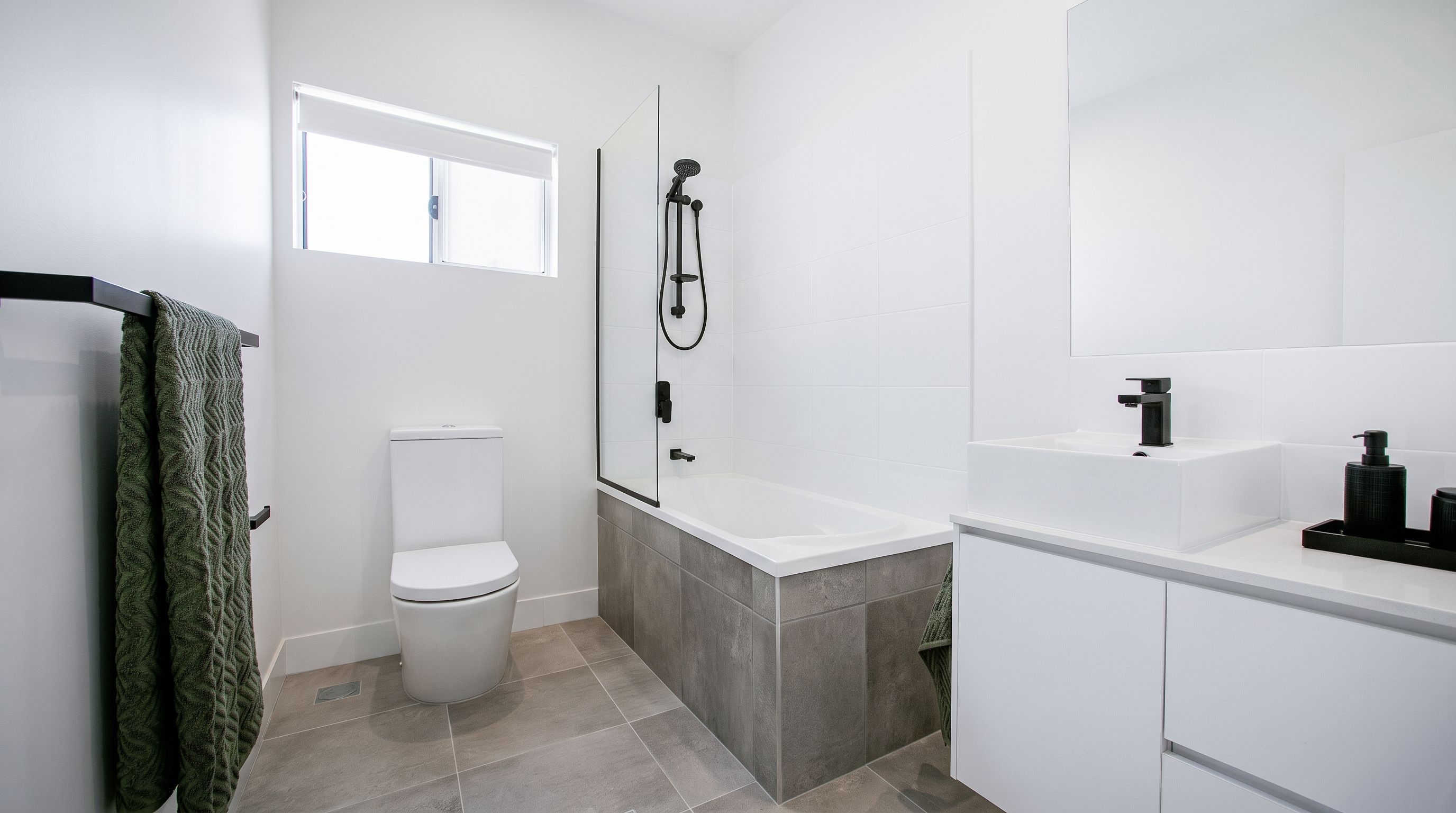 2/134 Eugaree Street — photo 11 of 16