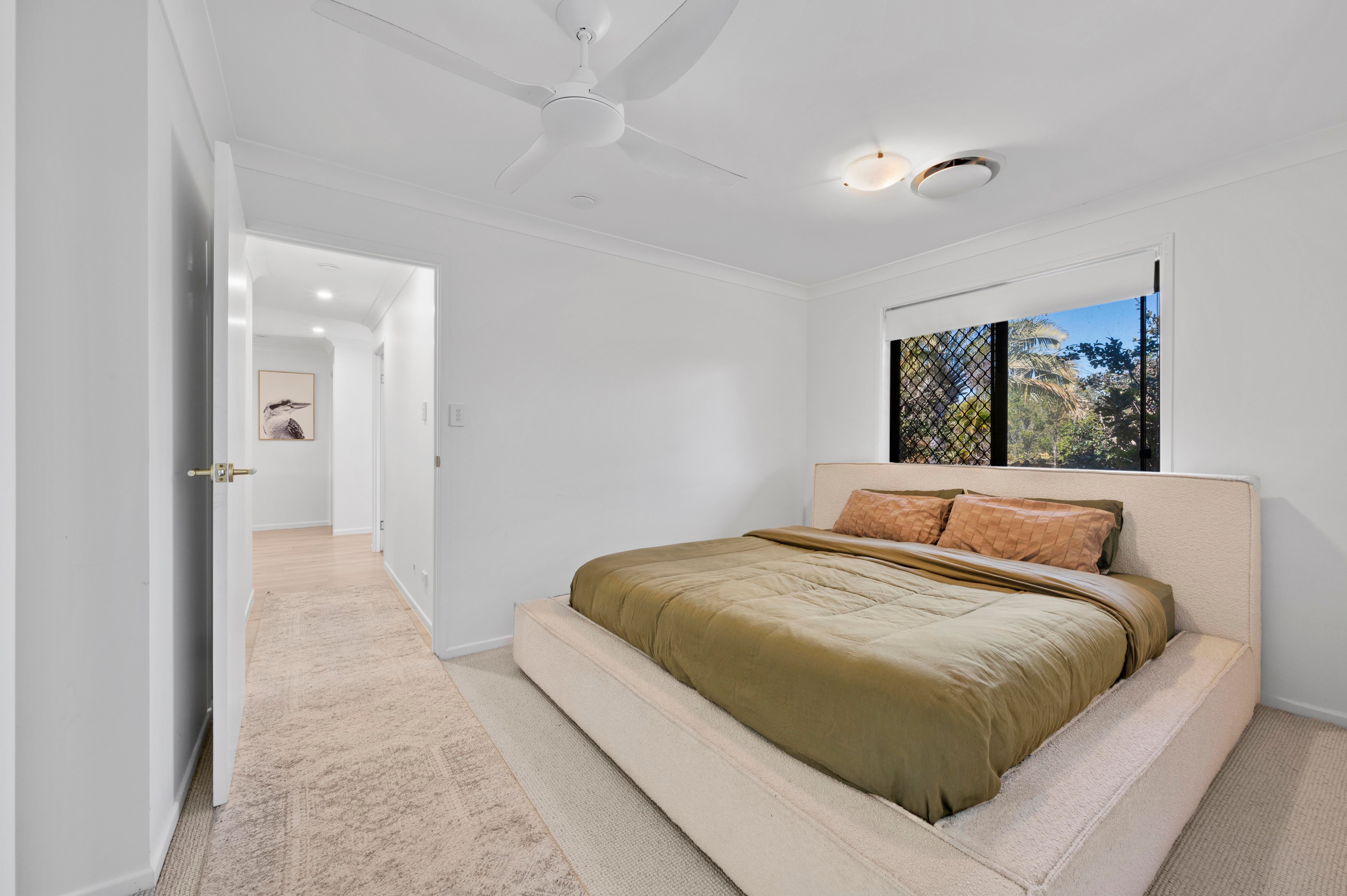 18-20 Comet Court — photo 8 of 21