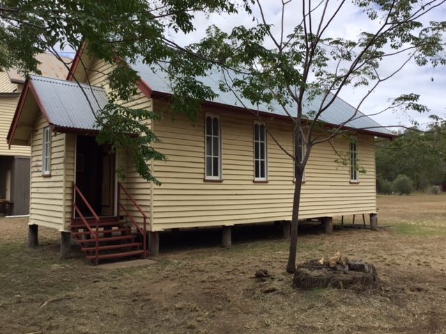 4 Main Street, Dallarnil, QLD 4621