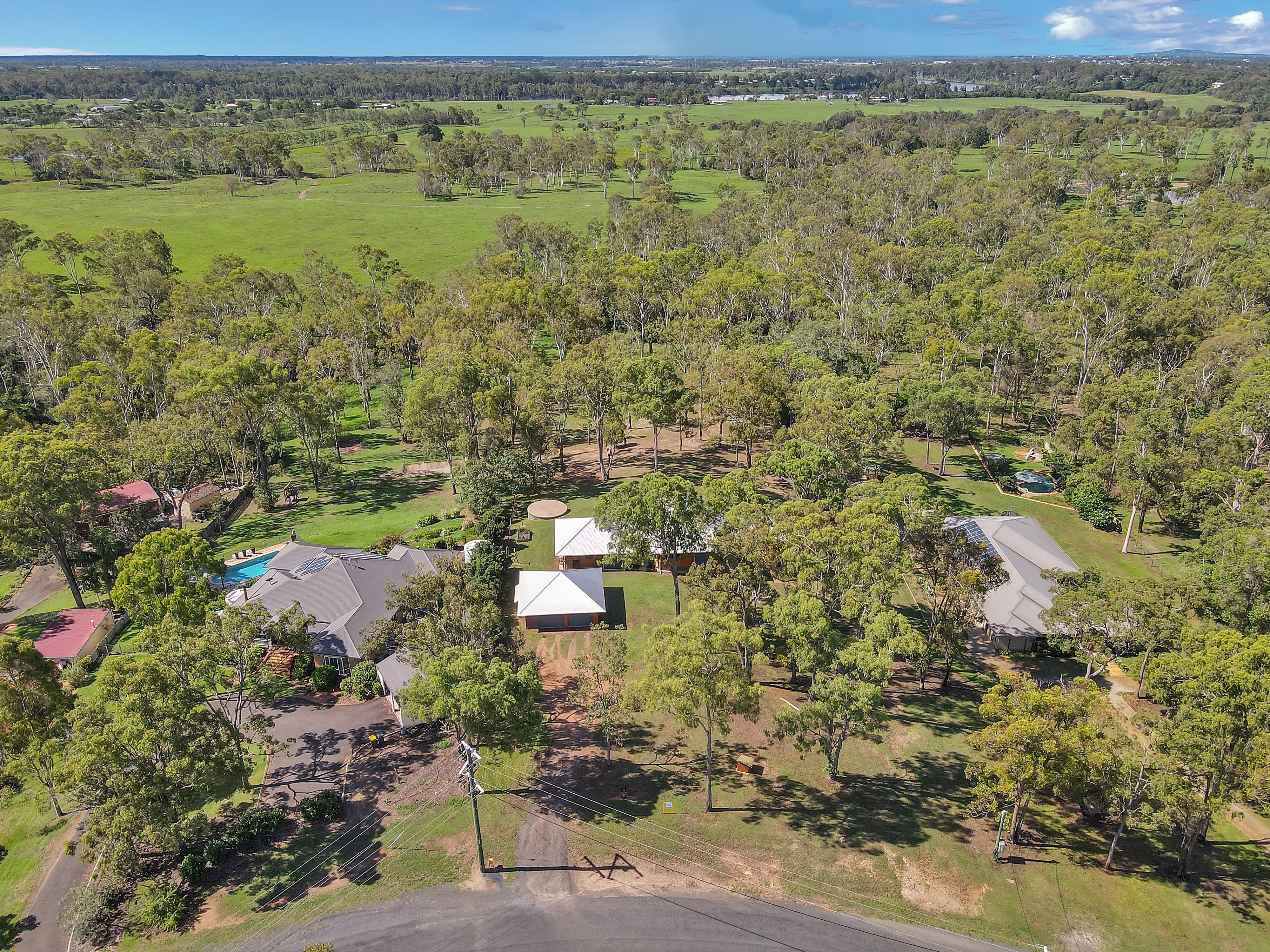 21 Narooma Drive, Branyan, QLD 4670