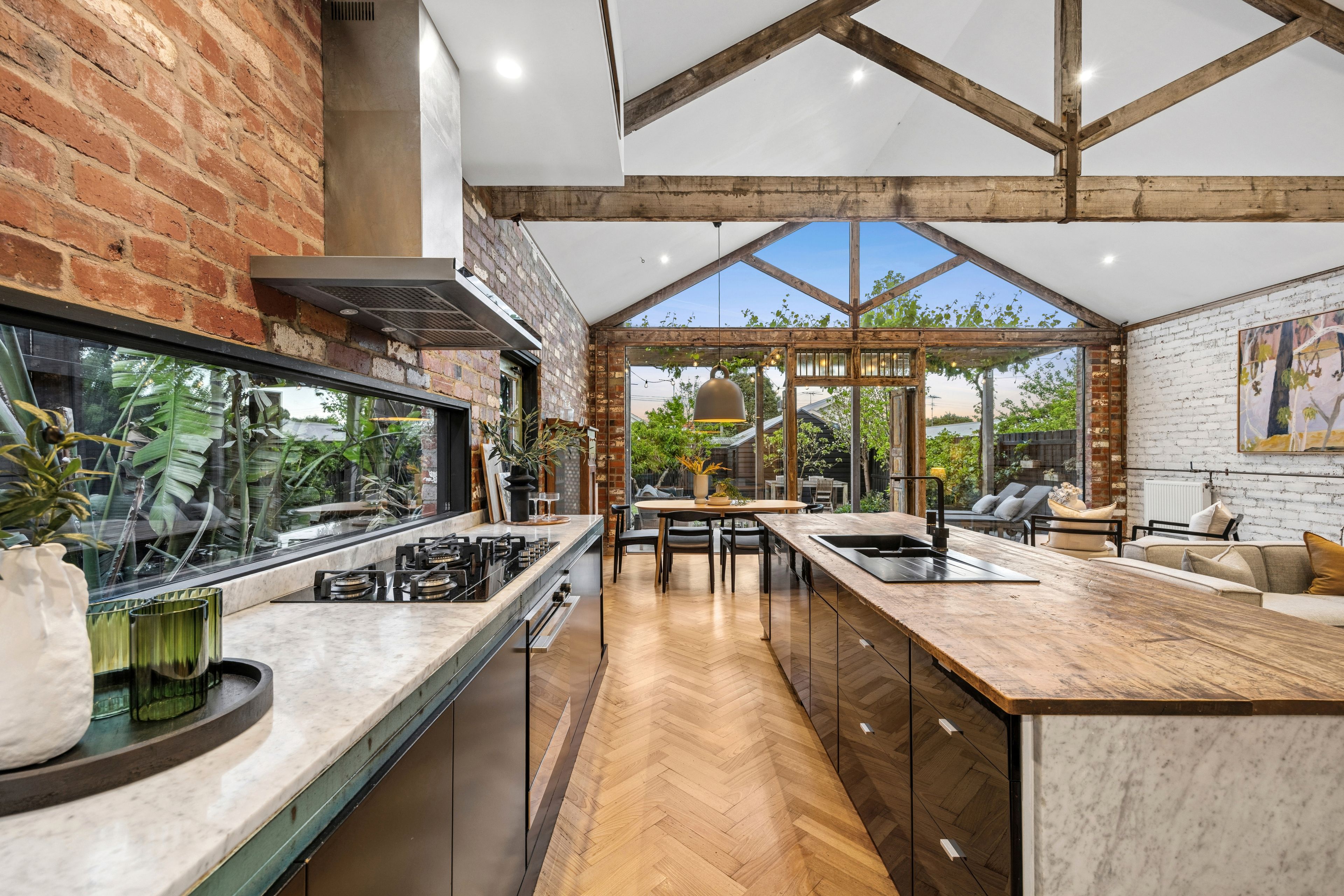 23 Margaret Street — photo 11 of 15