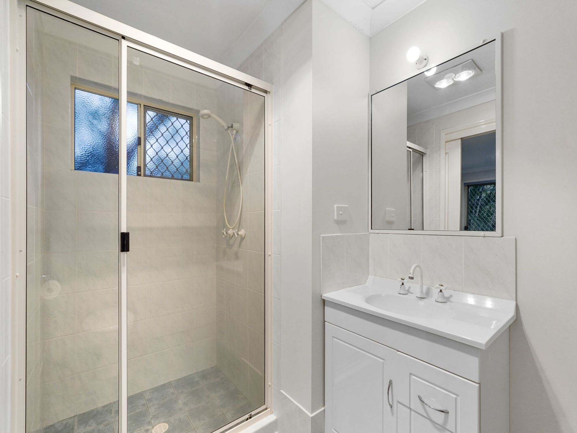 42 Meera Street — photo 10 of 22