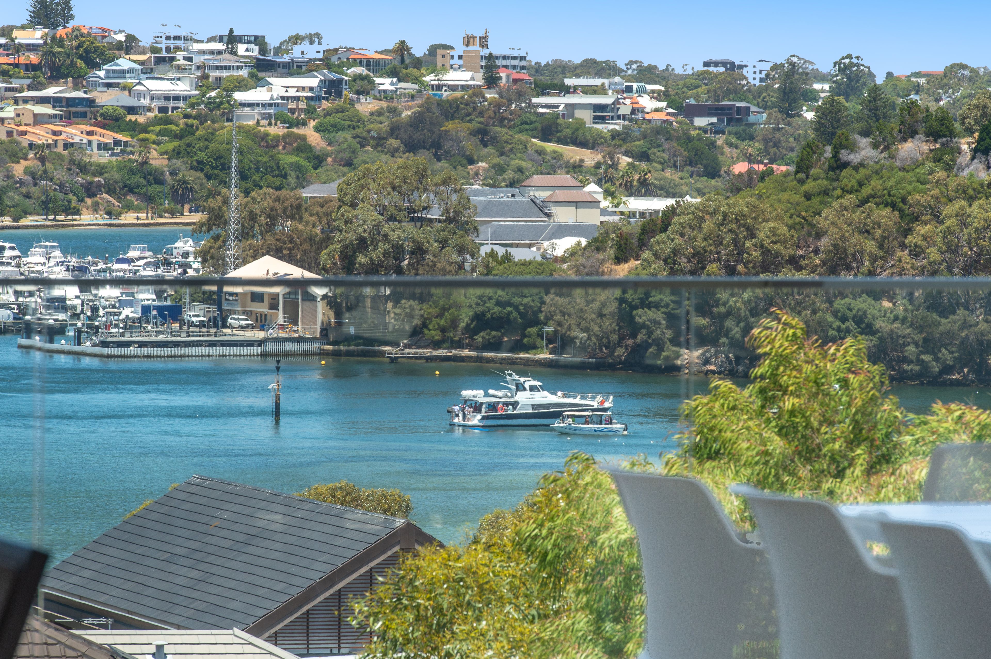 4/11 Mccabe Street, North Fremantle, WA 6159