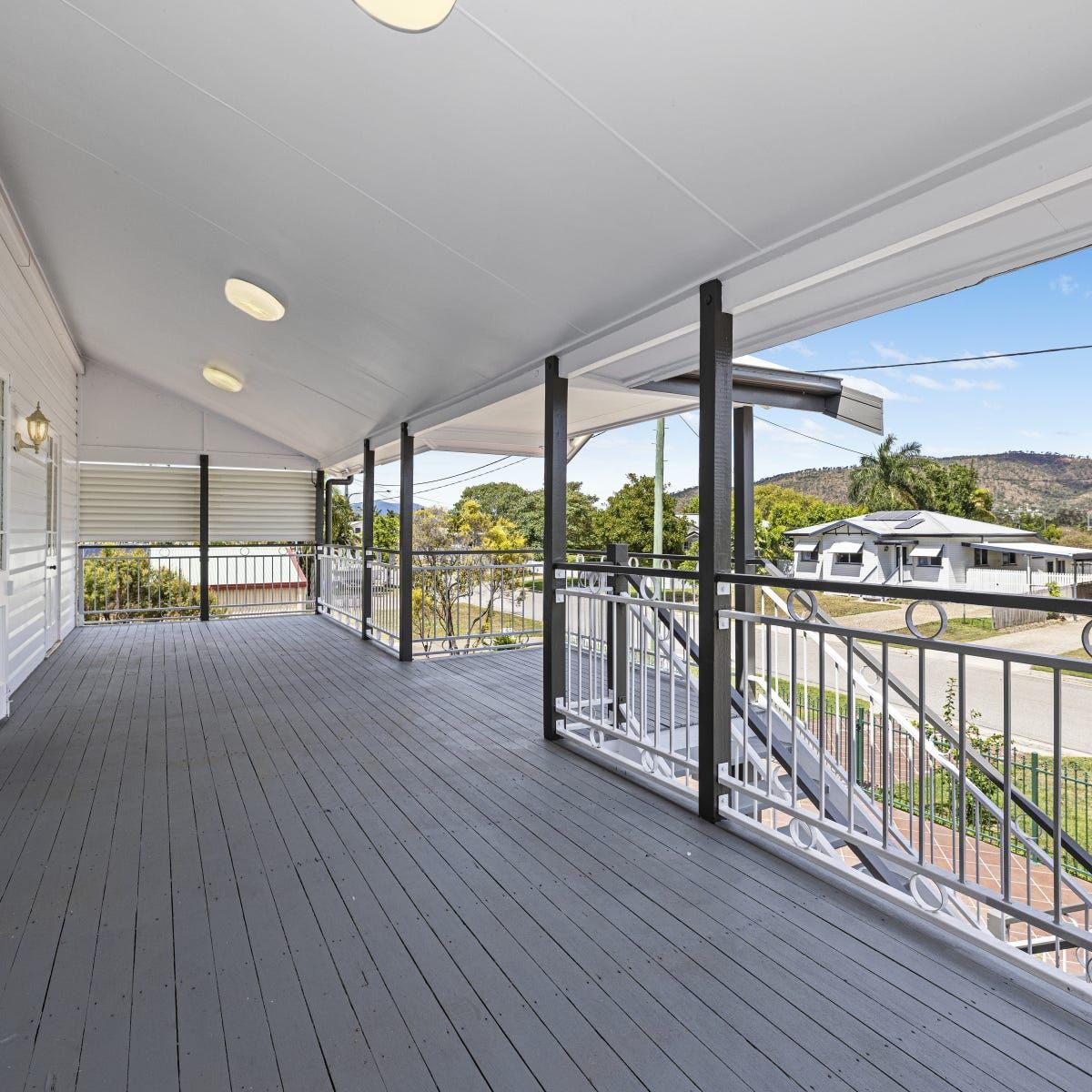 10 Tomkins Street, Cluden, QLD 4811