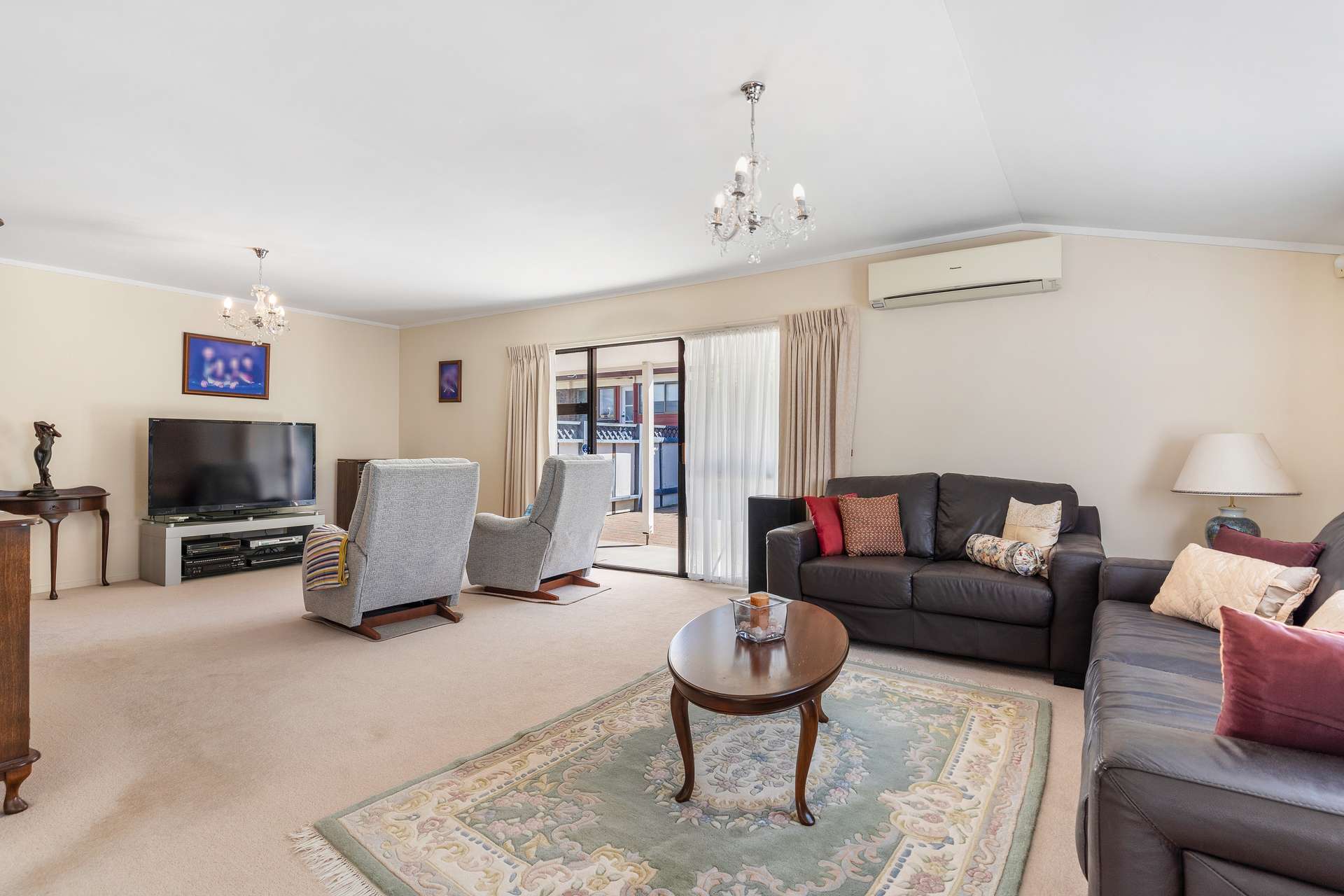 175 Carnoustie Drive photo 5