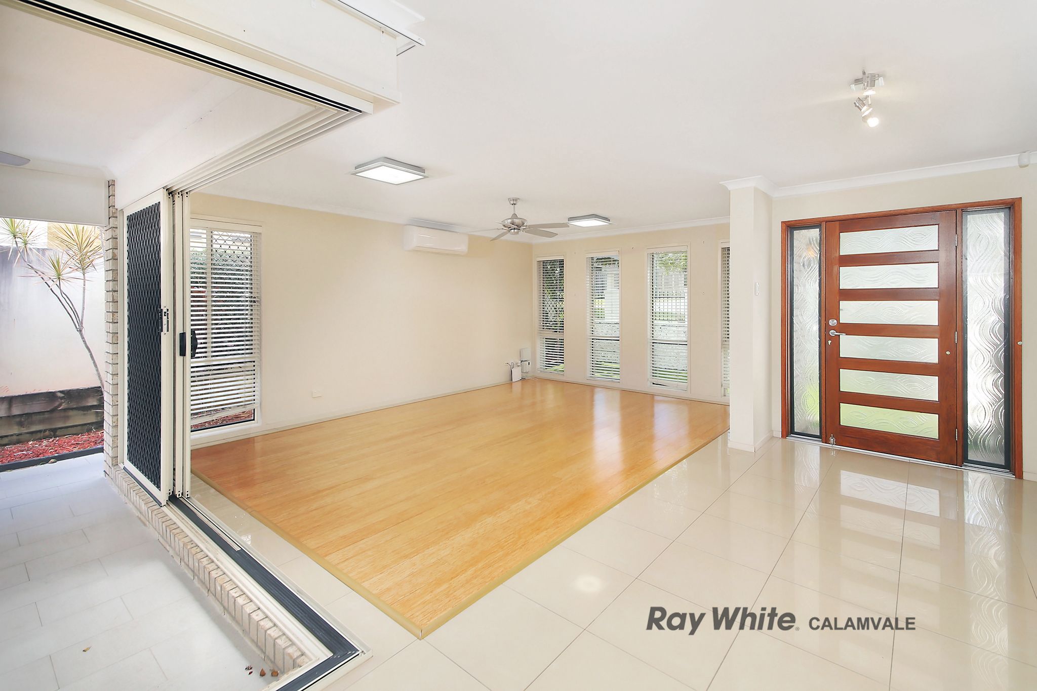 6 Larapinta Circuit, Parkinson, QLD 4115