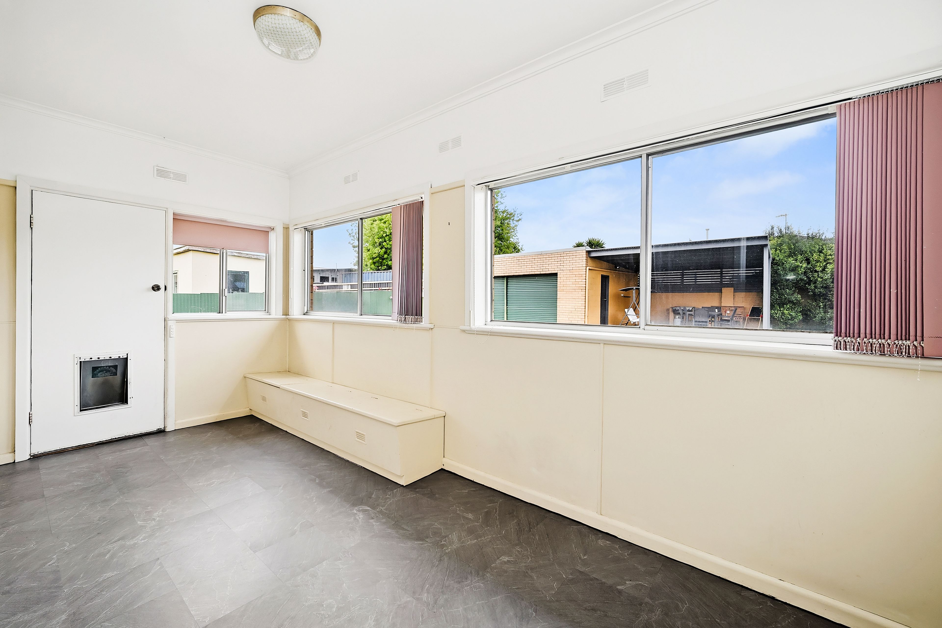 45 Silvester Street — photo 10 of 15