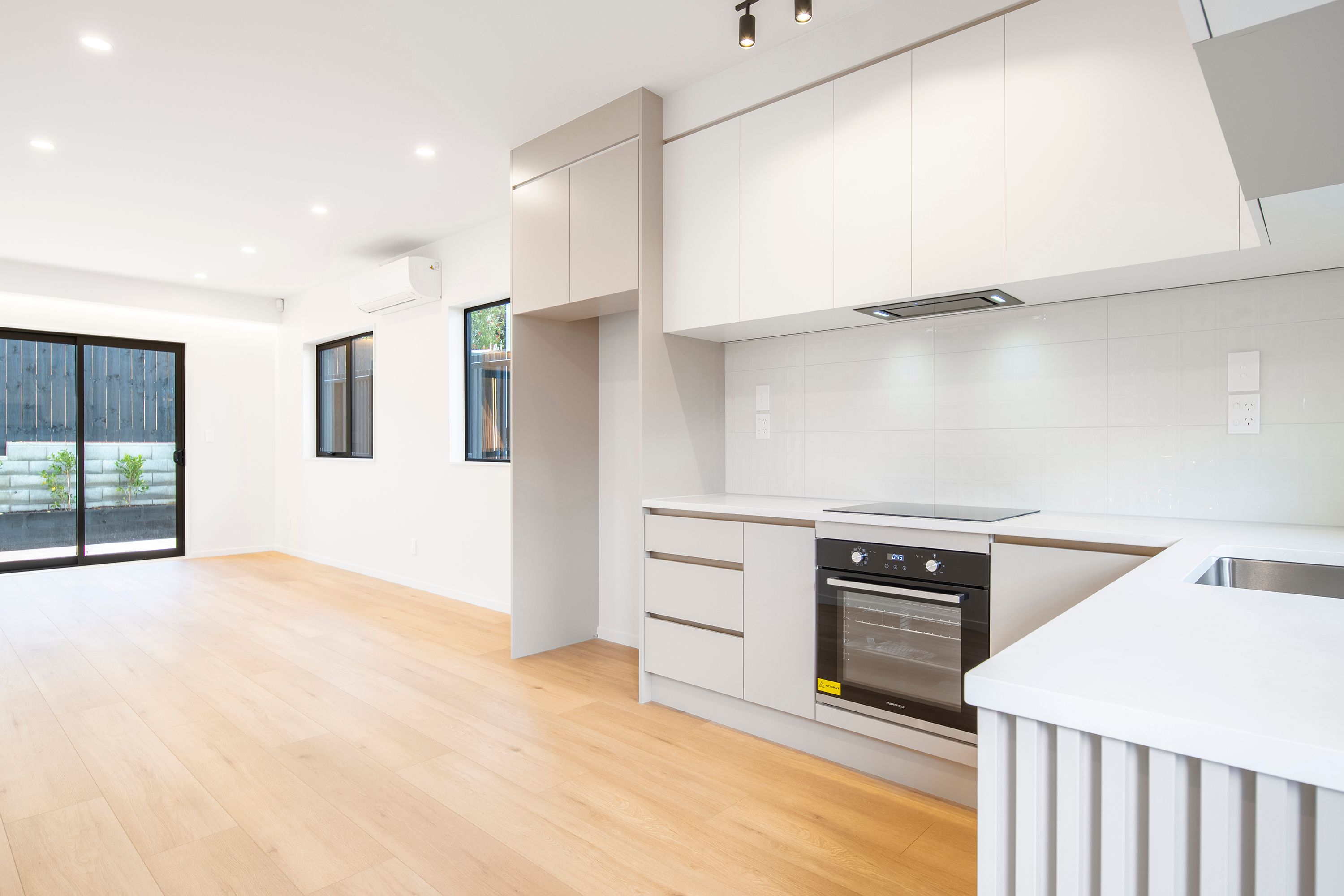 1/6 McRae Road, Mount Wellington, Auckland City