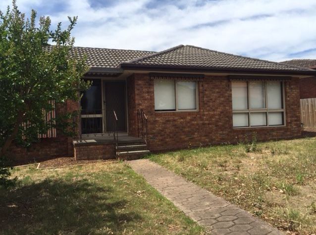 4 Hurlstone Crescent, Mill Park, VIC 3082