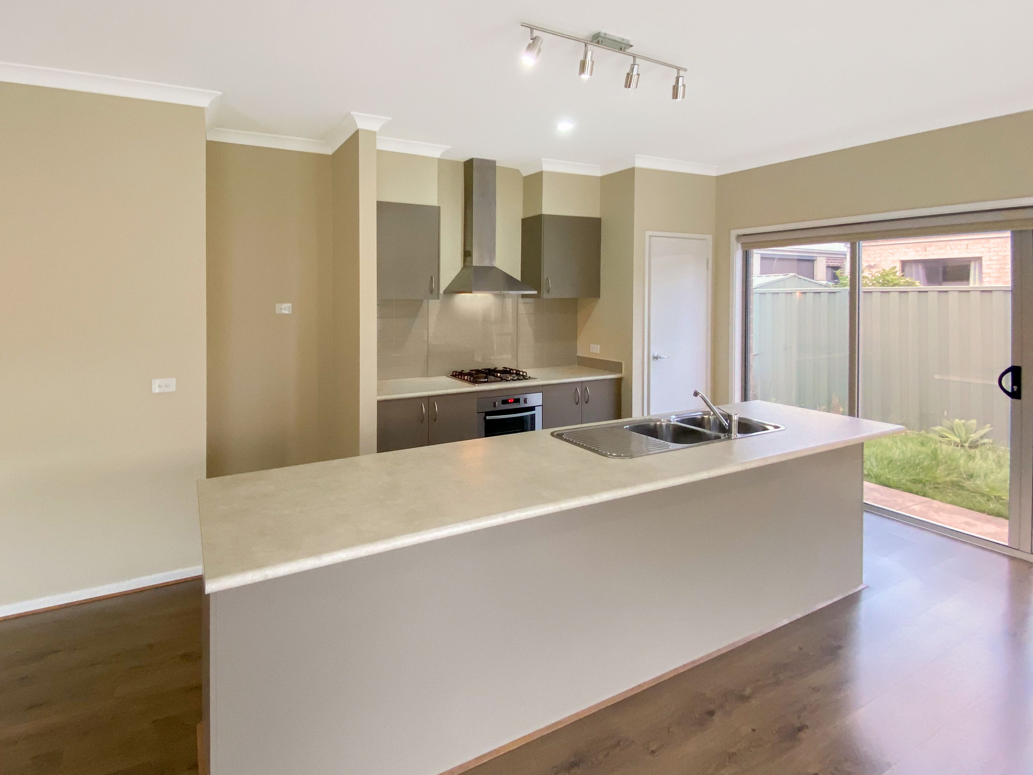 5 Silky Oak Drive, Pakenham, VIC 3810