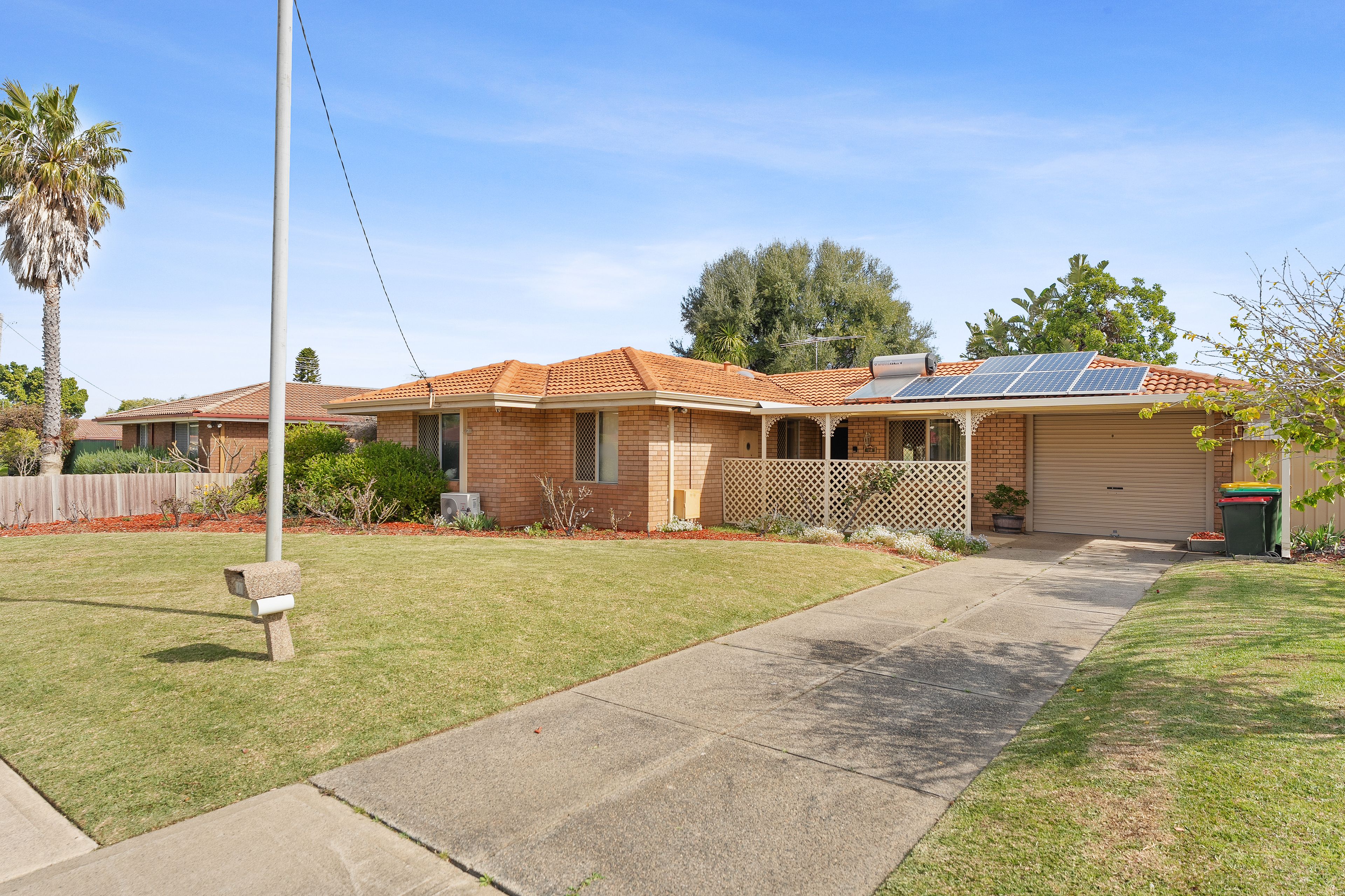 10 Breaden Drive, Cooloongup, WA 6168