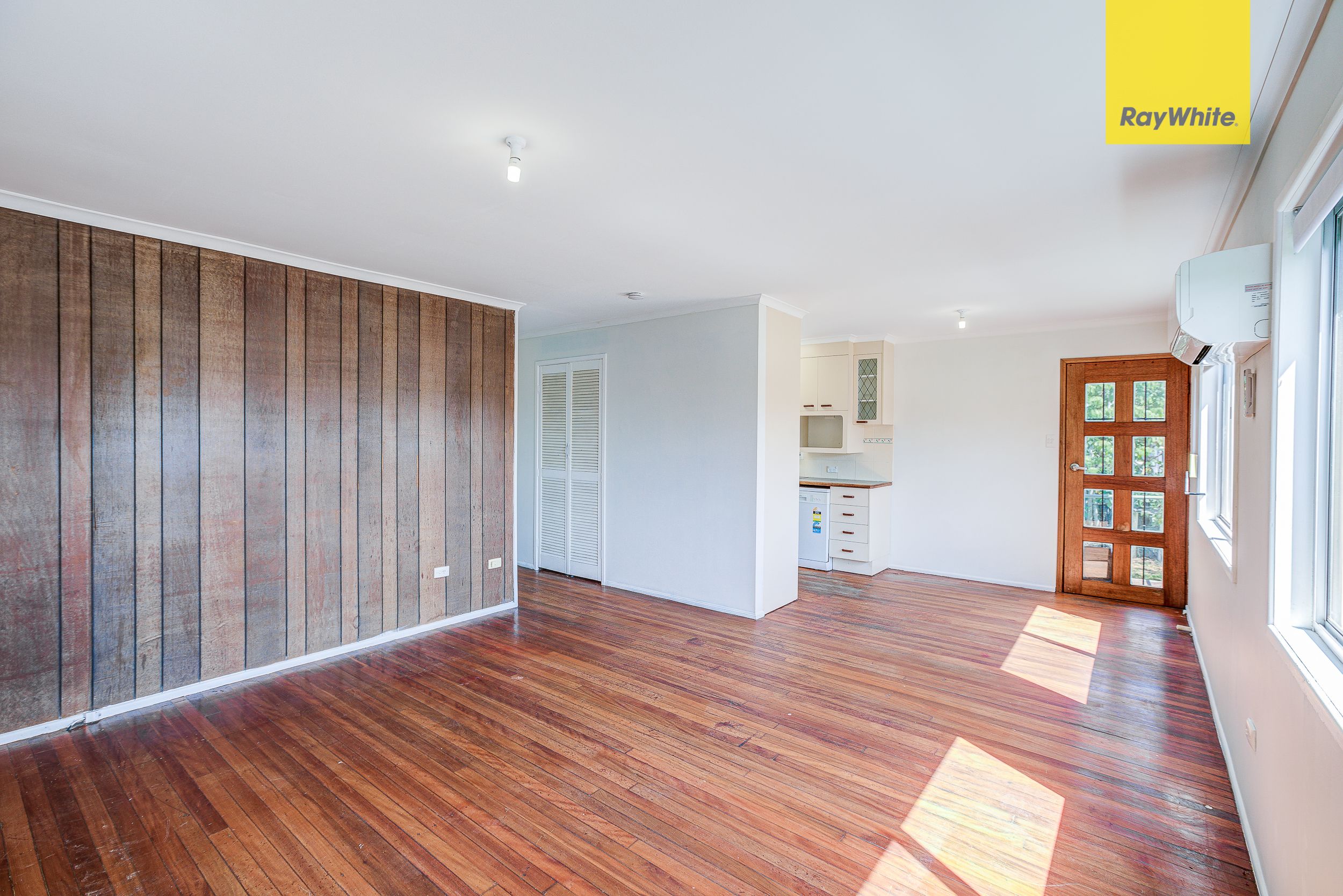 16 Balsa Street, Crestmead, QLD 4132