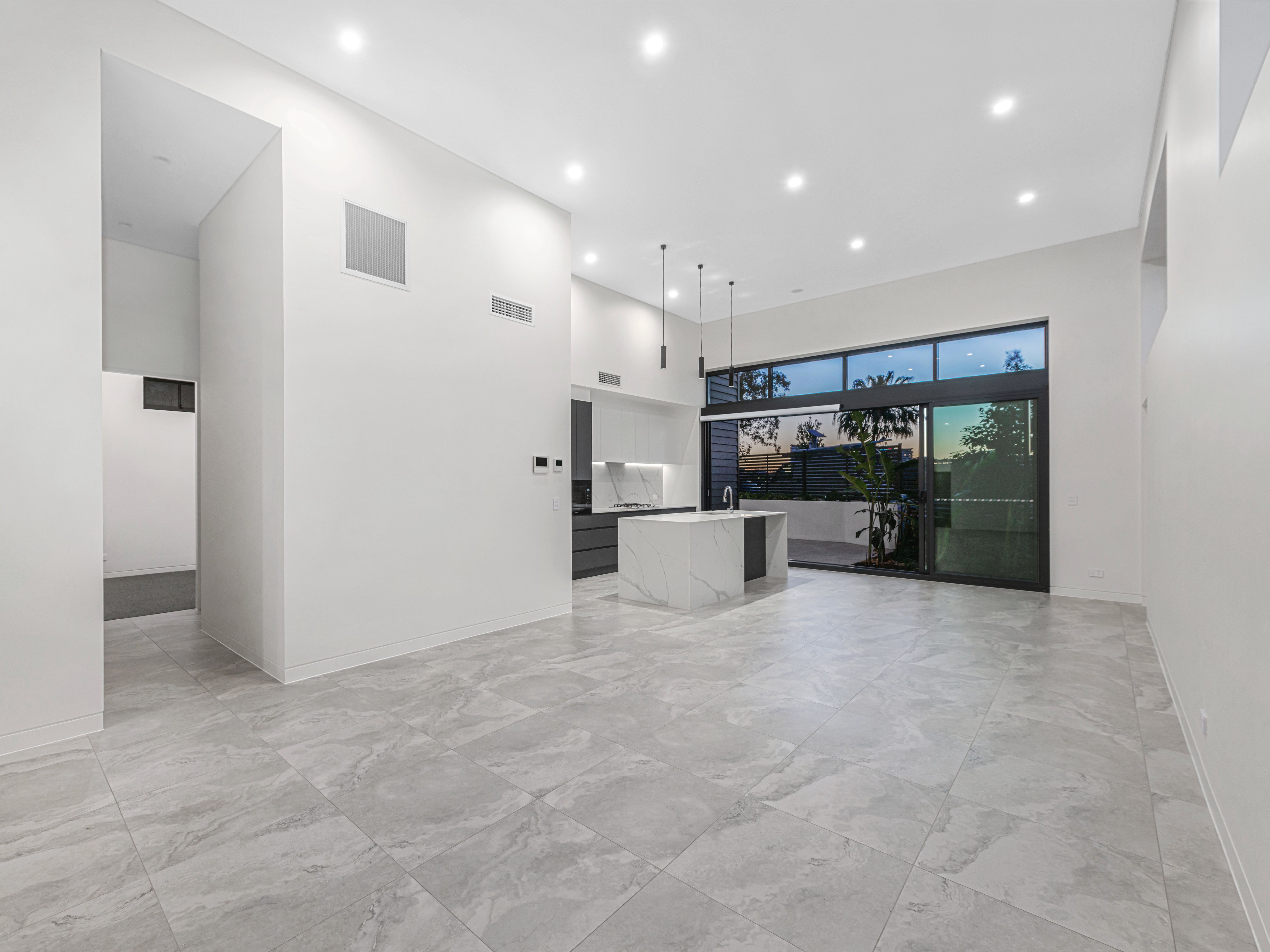 98 River Terrace, Kangaroo Point QLD 4169
