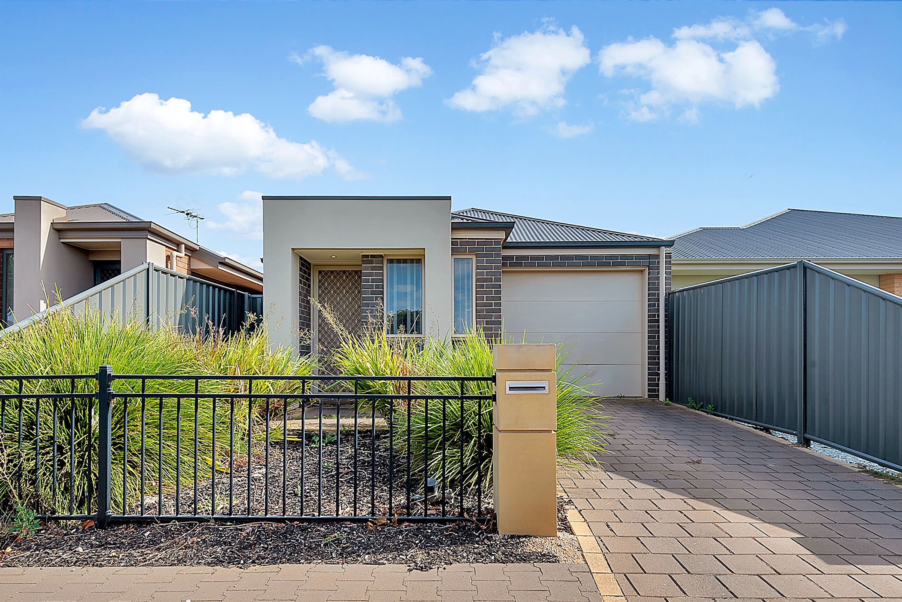 8 Torrens Street, Andrews Farm SA 5114