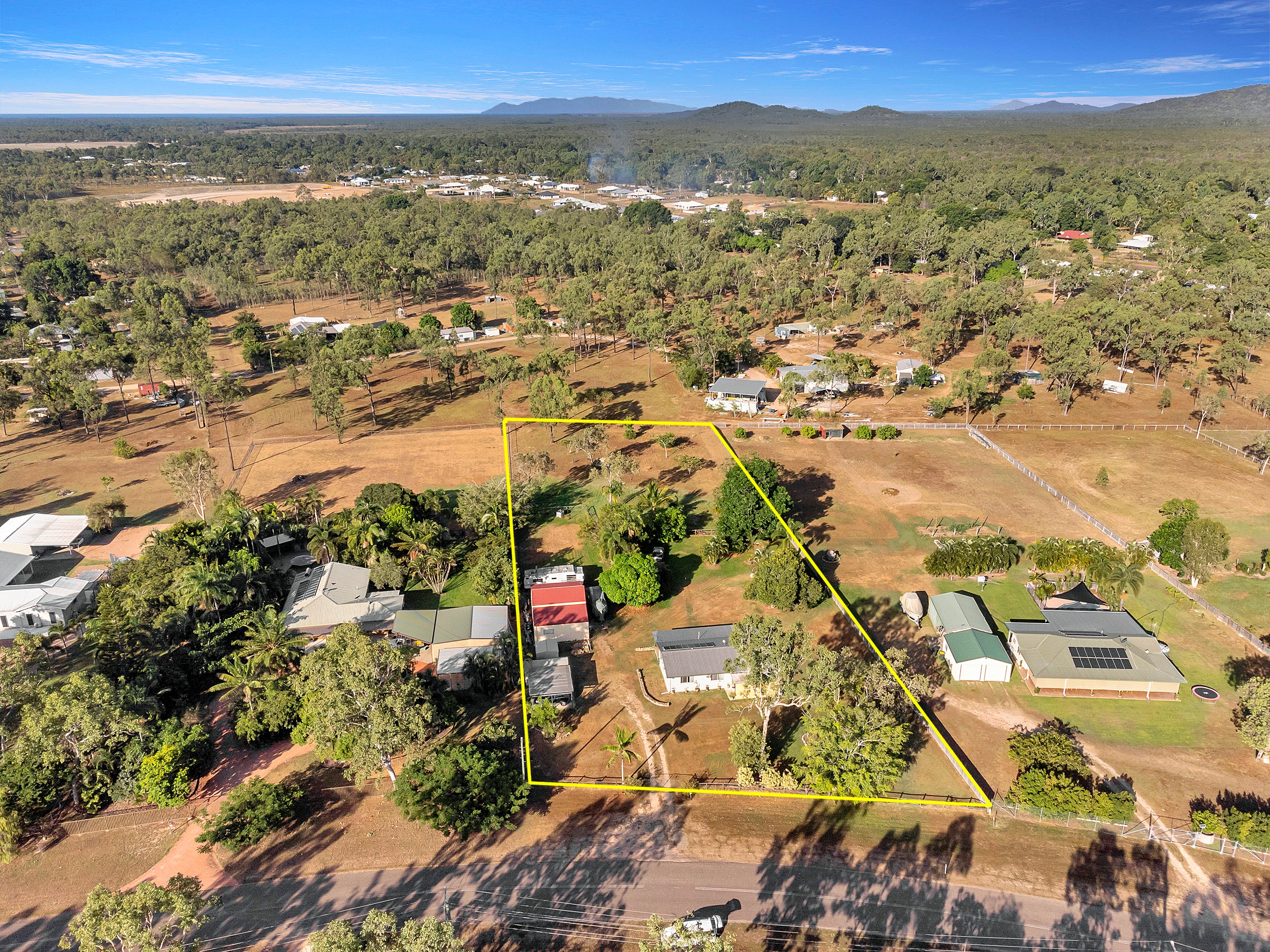 22 Endeavour Road, Bluewater Park, QLD 4818