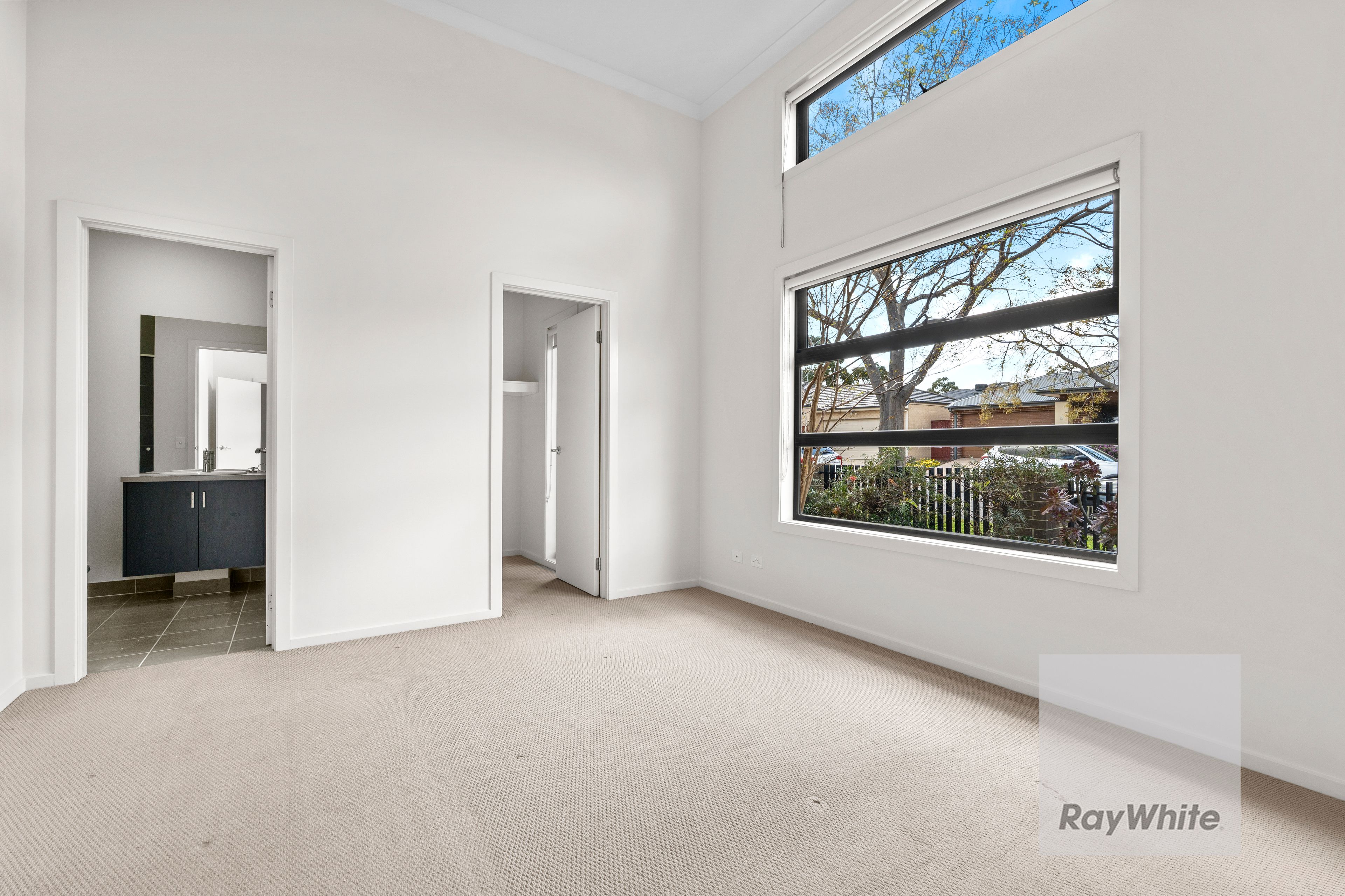 17 Pontoon Street — photo 6 of 14