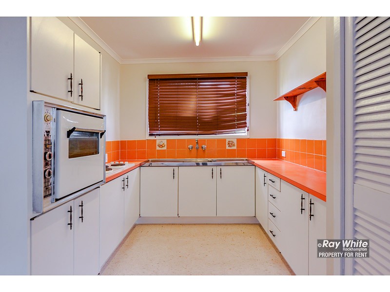 11 Harriette Street, Park Avenue, QLD 4701