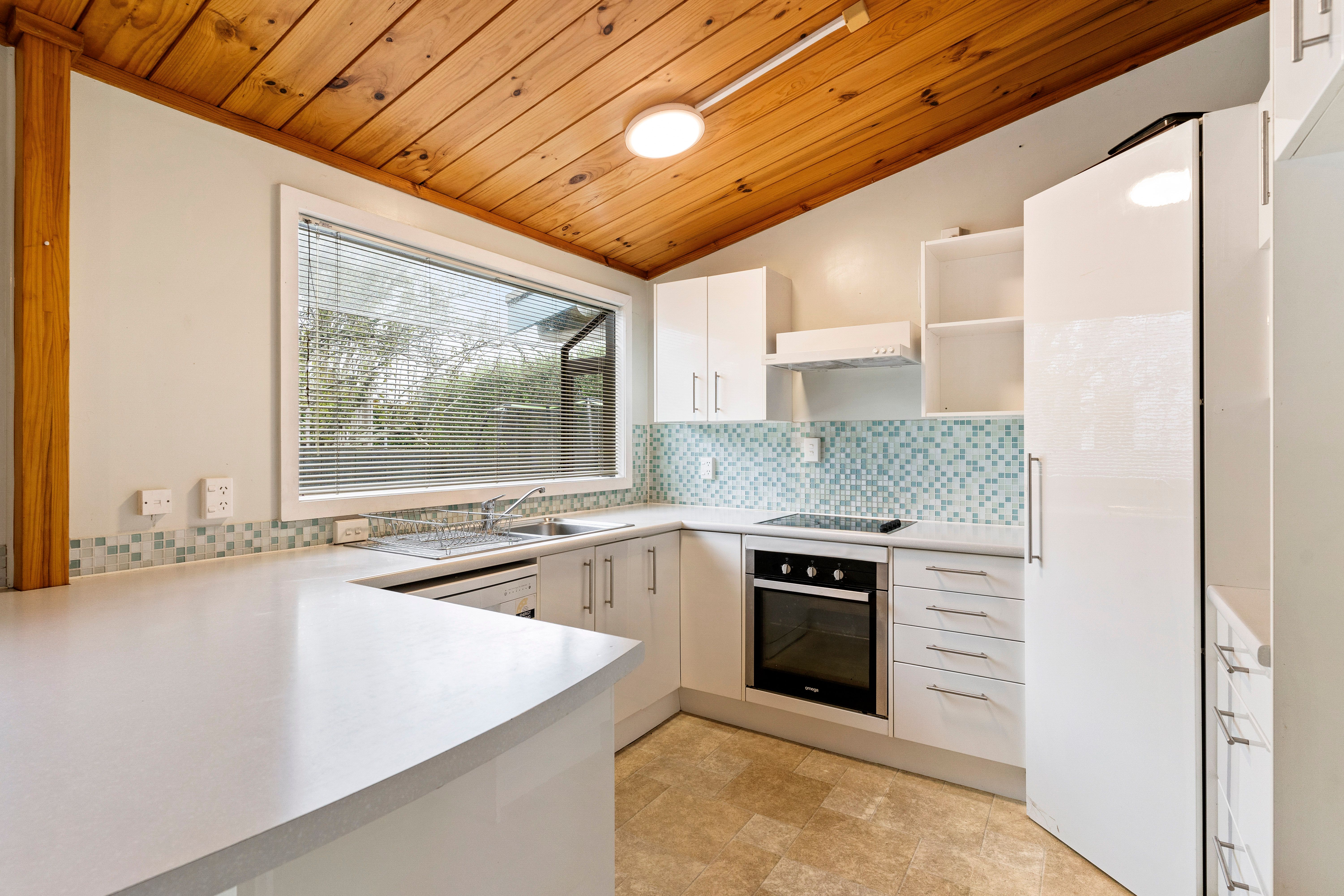 B/19 Kiwi Road, Point Chevalier, Auckland City