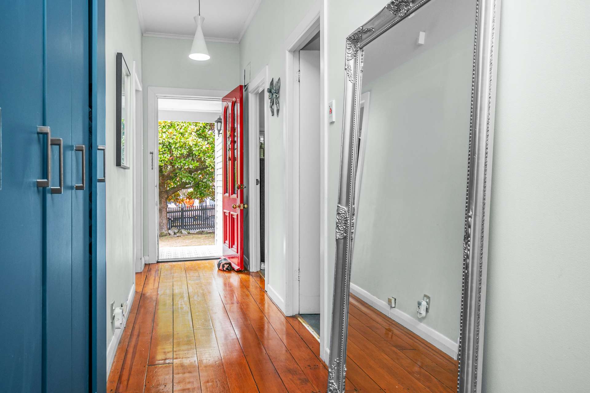 18 Rangipawa Road photo 2