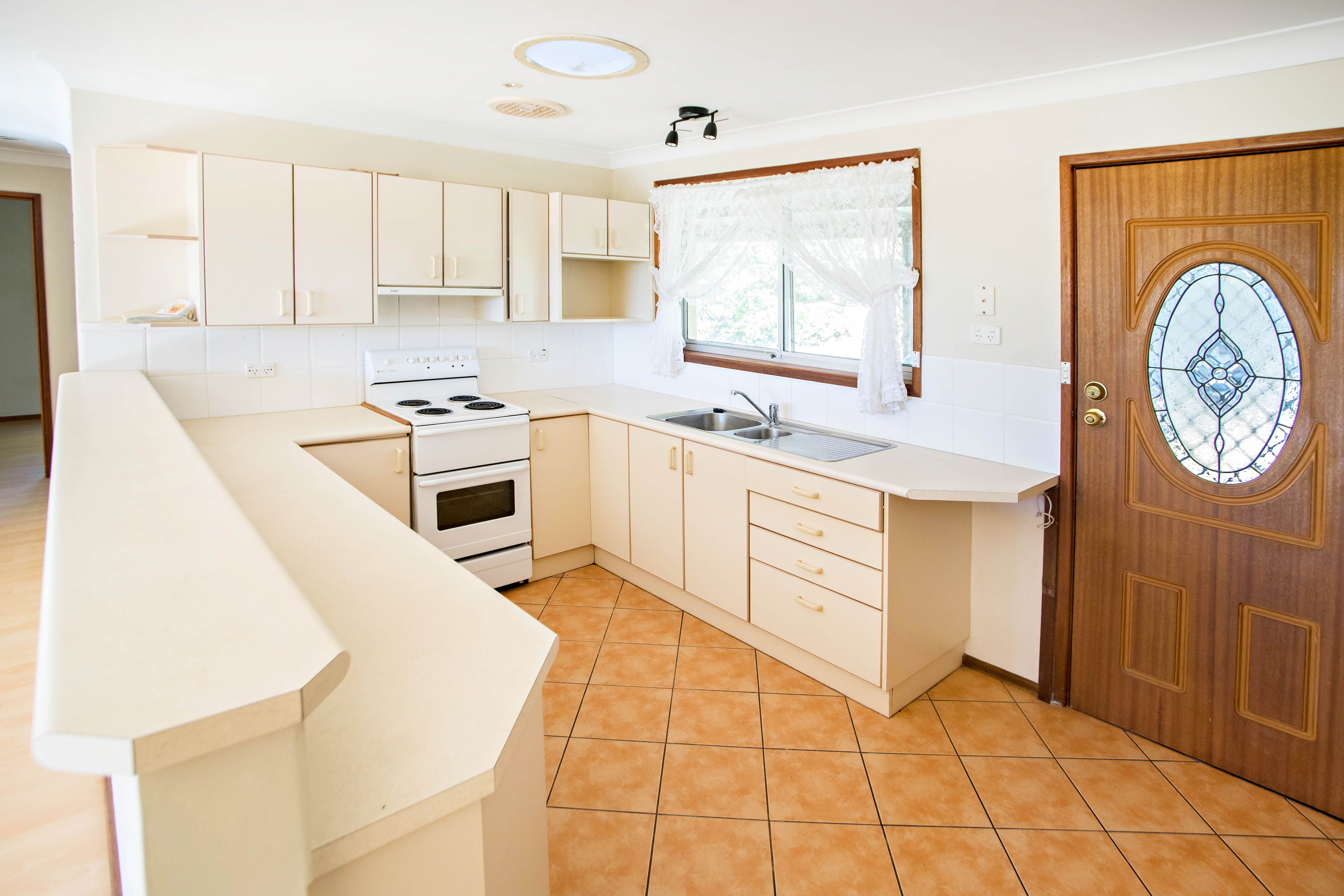 10 Lucas Avenue, Green Point, NSW 2428