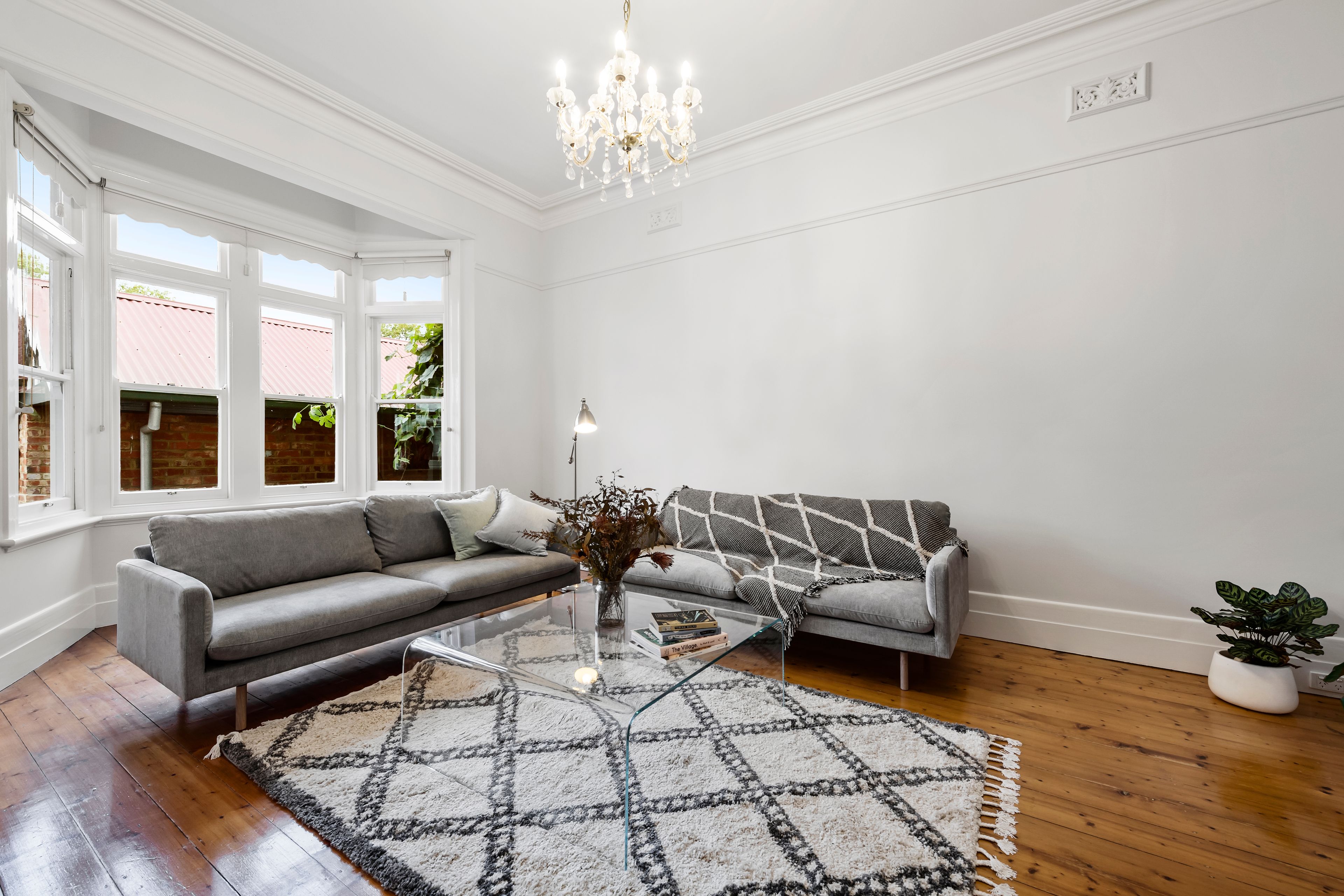 2/18 Latrobe Street, Hughesdale, VIC 3166