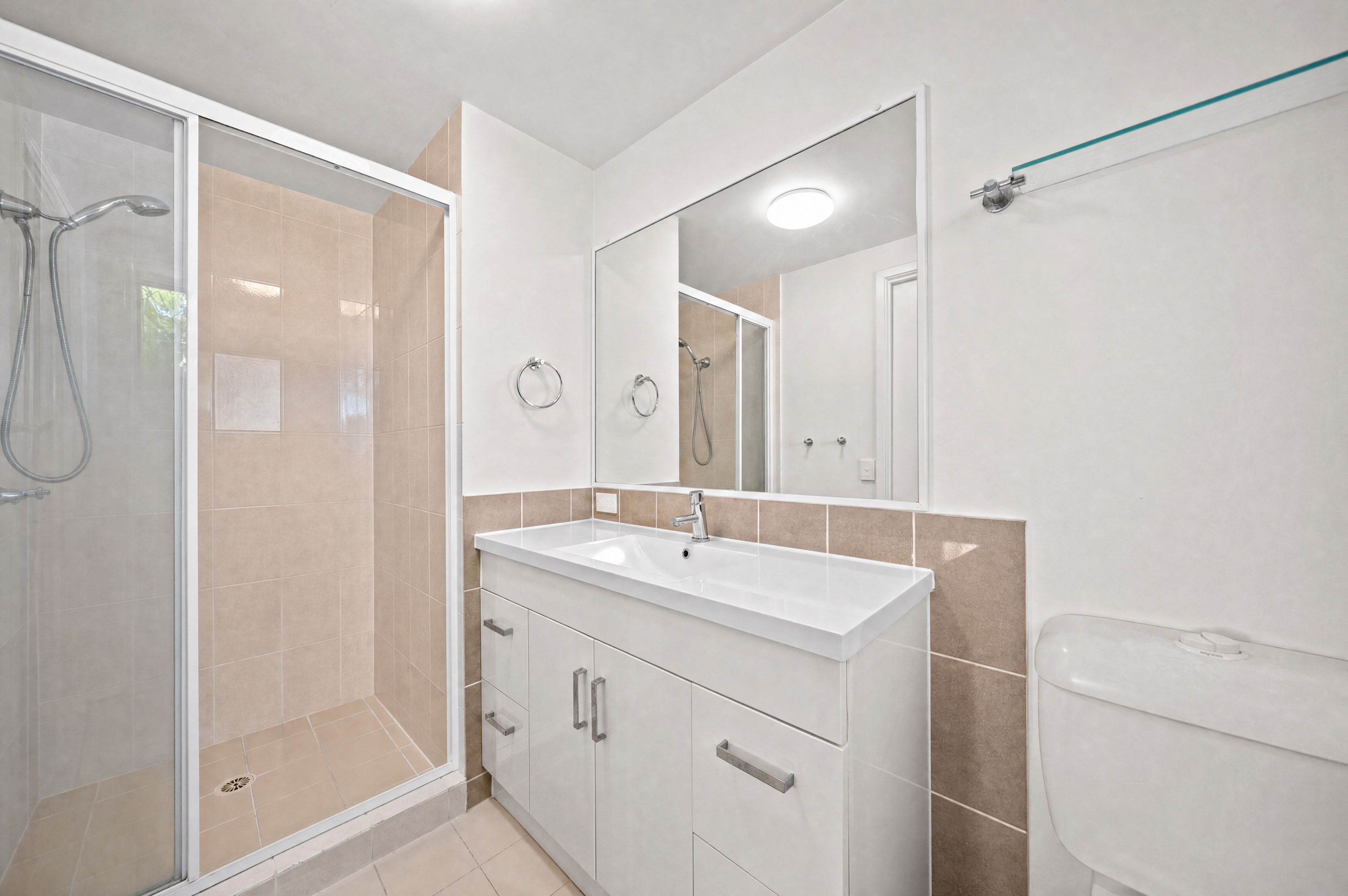 19/12 Whiting Street — photo 10 of 18