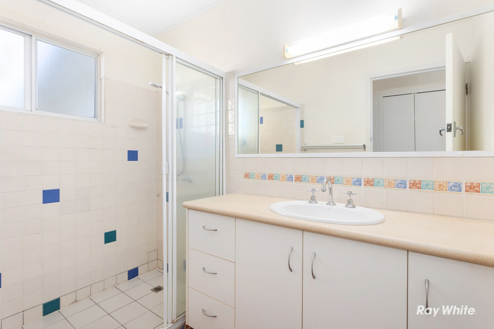 17-25 Cedar Avenue — photo 9 of 25