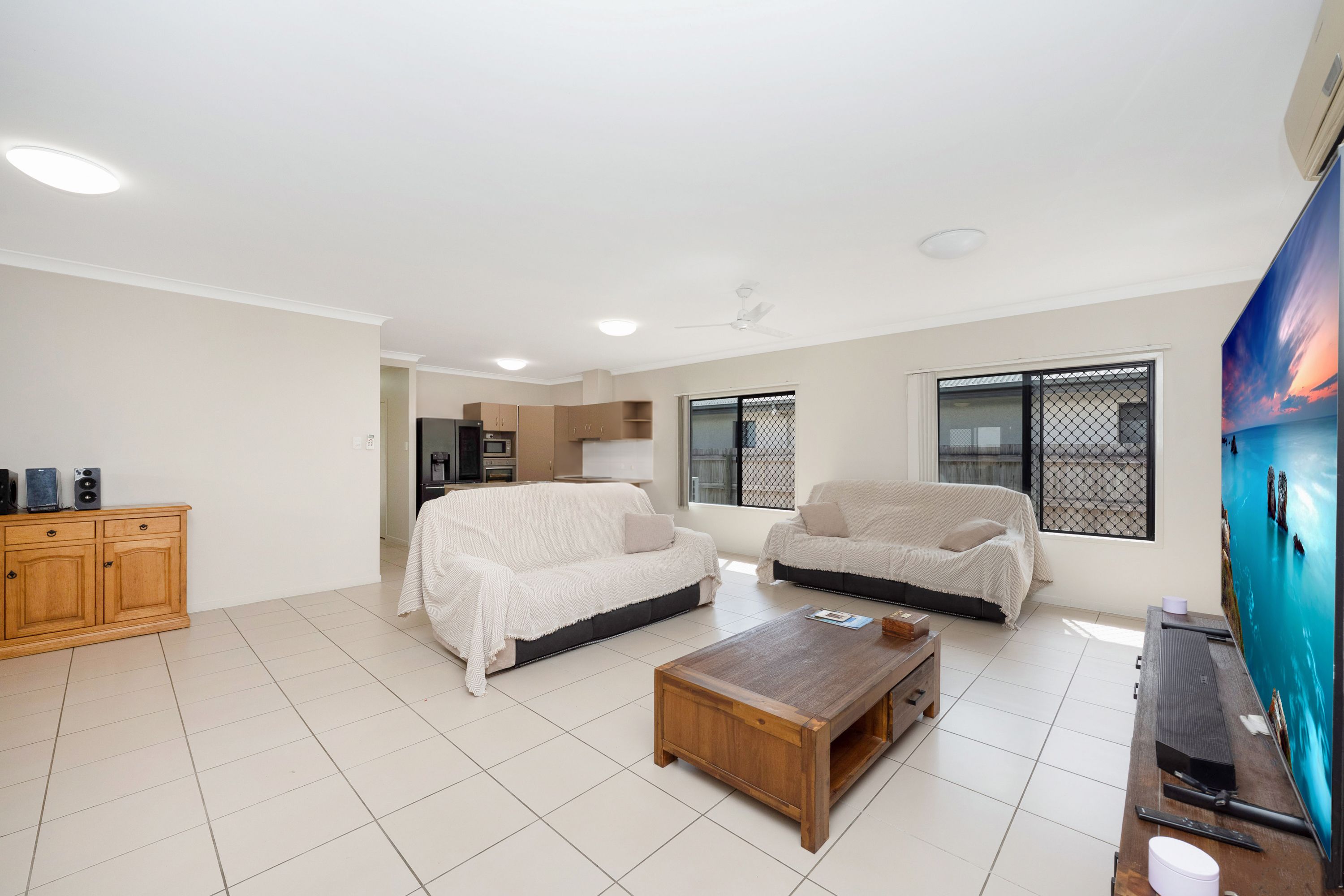 21 Rowley Place — photo 4 of 14