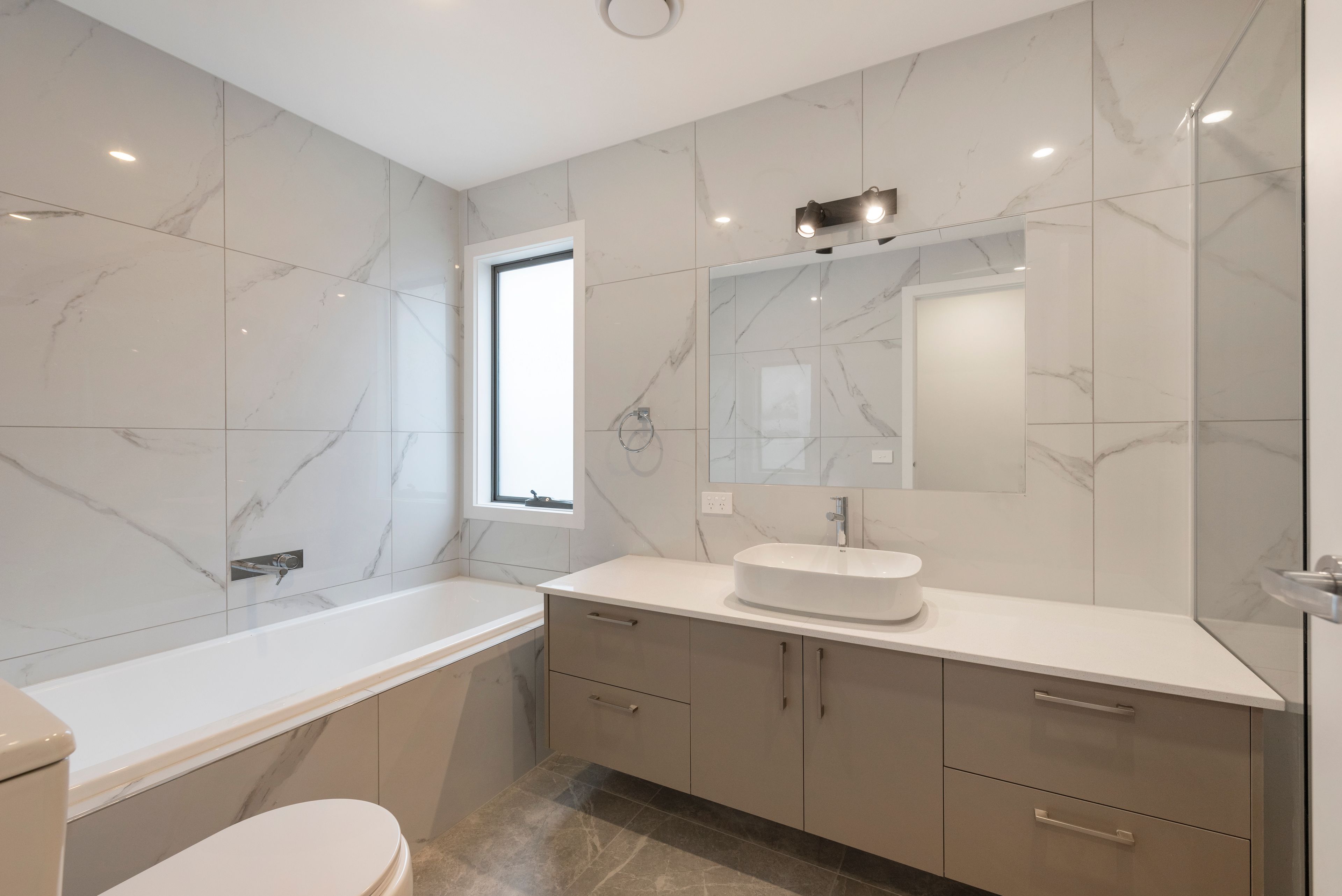 13a Monteith Crescent — photo 8 of 11