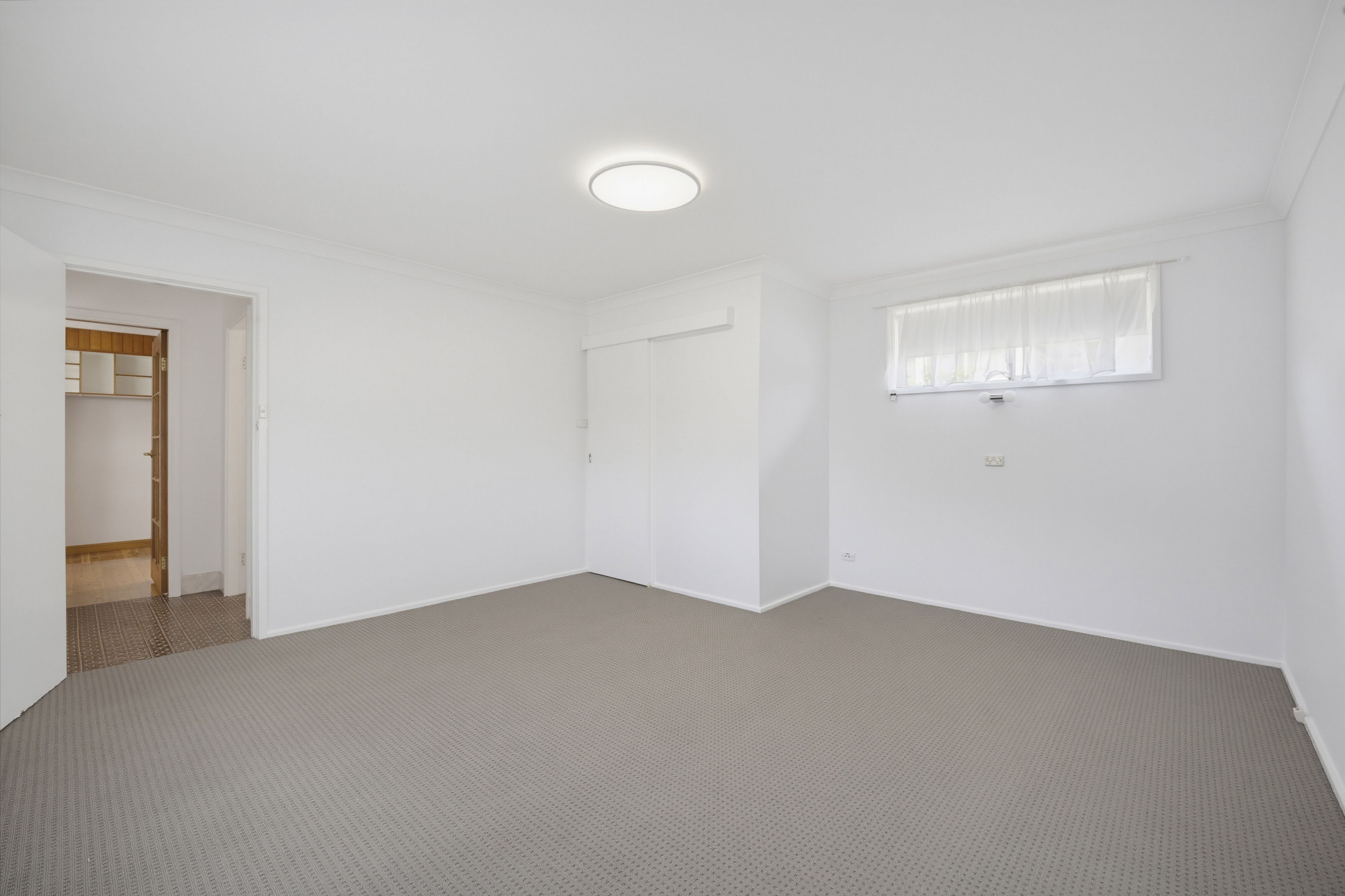 15 Crucie Avenue — photo 3 of 11