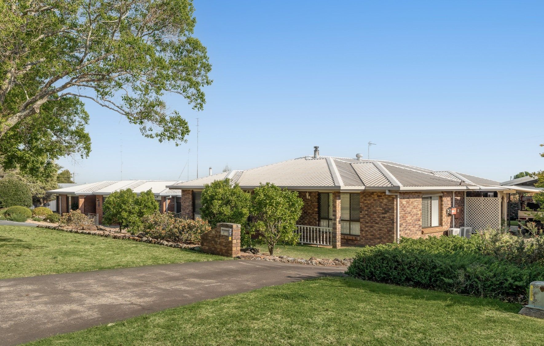 27 Jull Drive, Centenary Heights QLD 4350