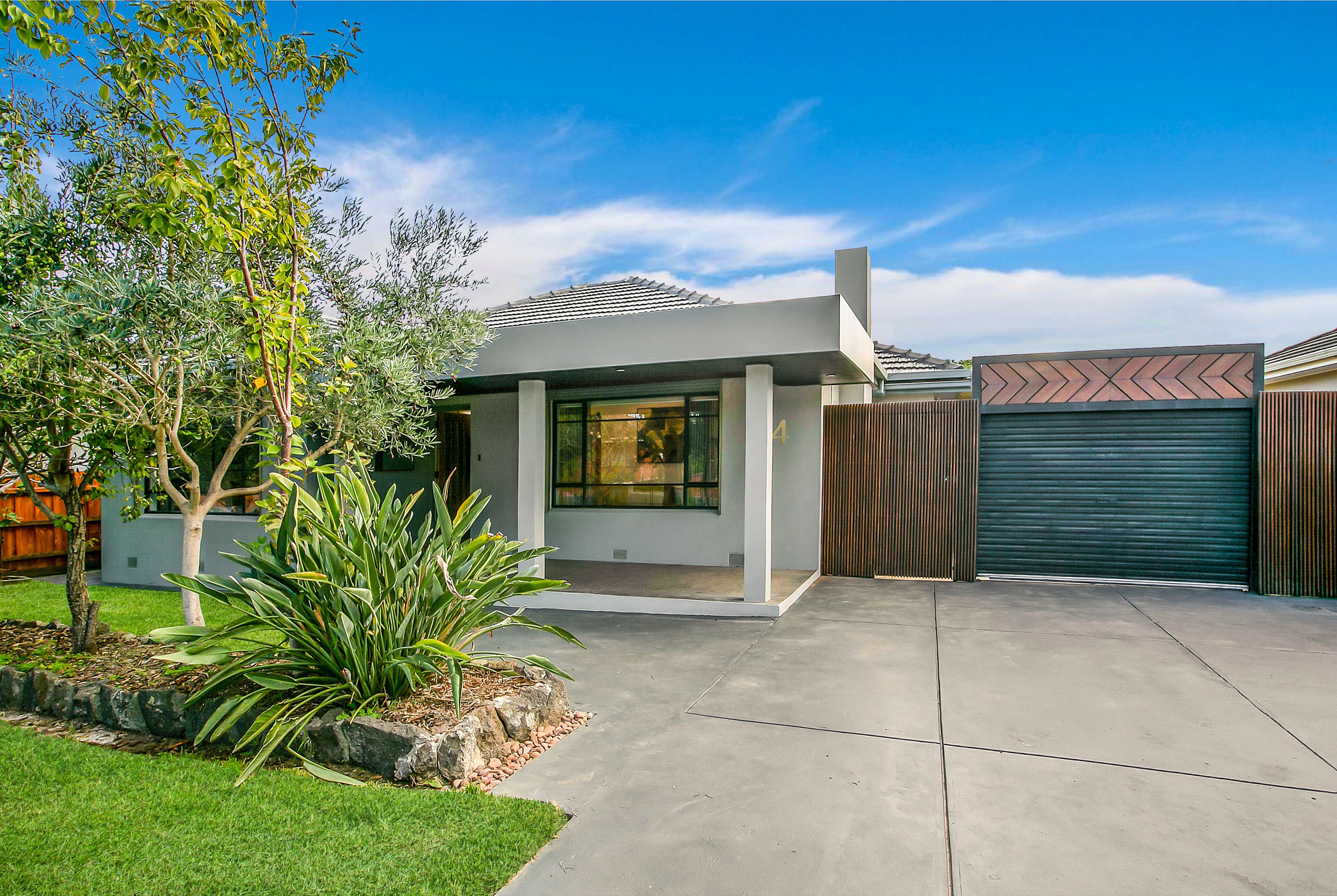 54 Lindenow Street, Reservoir VIC 3073