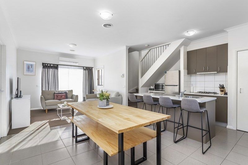 1/12 Vilnius Way, Truganina, VIC 3029