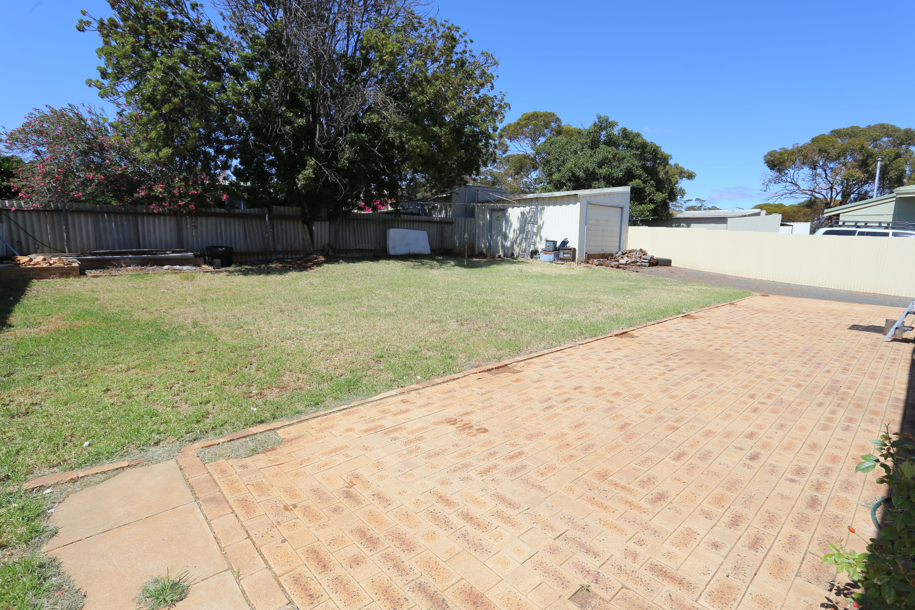 44 New Compton Street, Kambalda East, WA 6442 House for Sale Ray