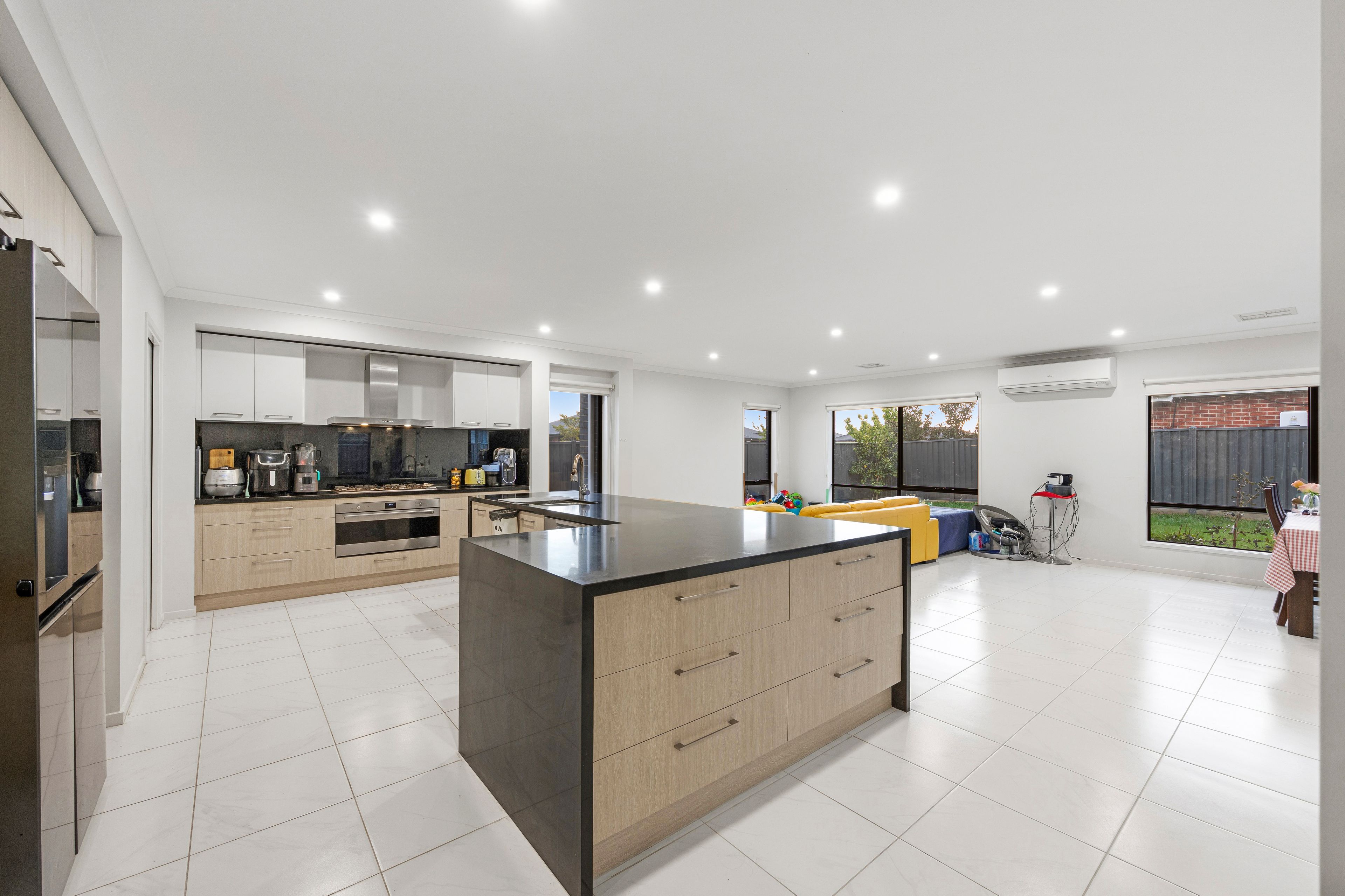 51 Eleanor Drive — photo 4 of 30