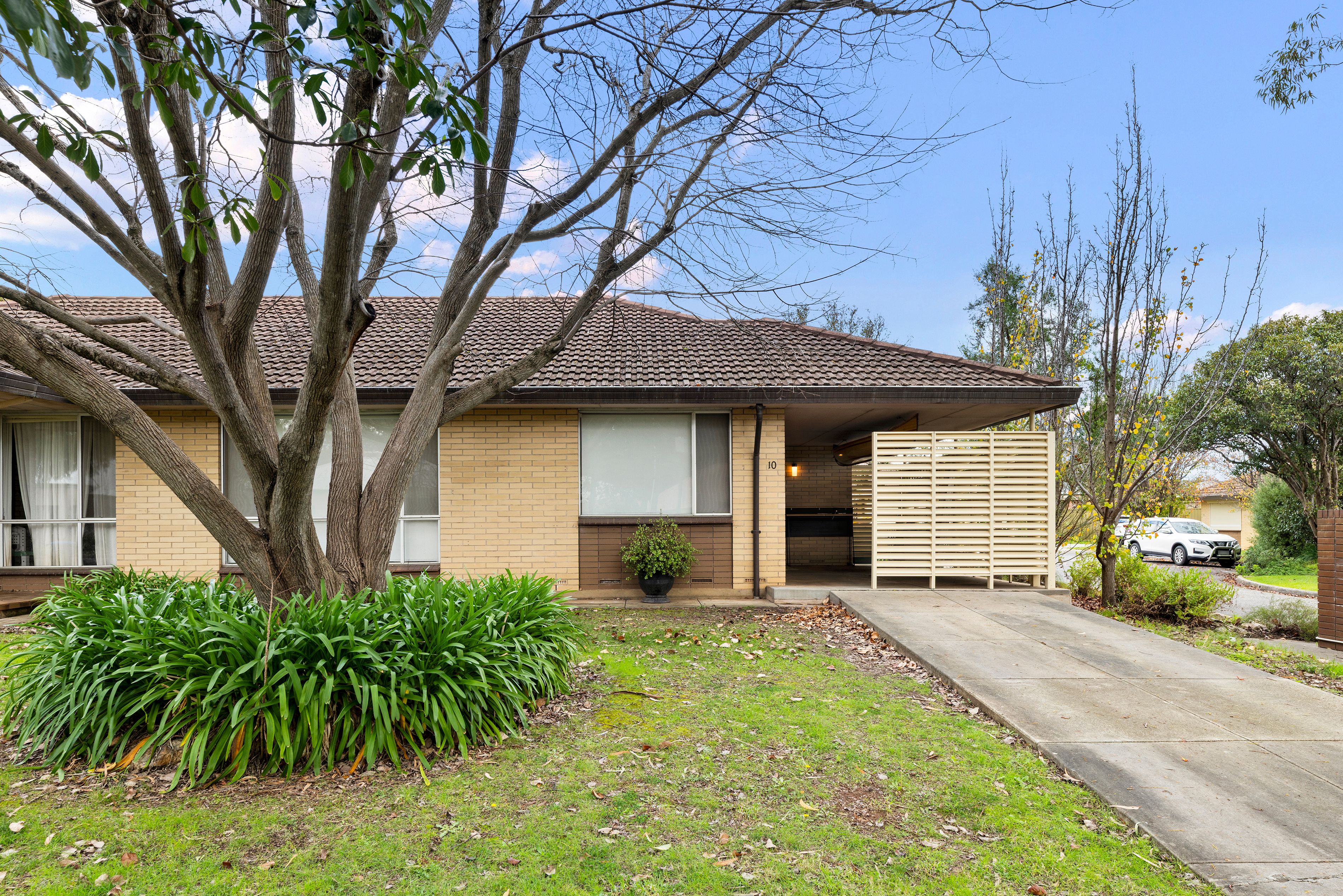 10/22 Milton Avenue — photo from Ray White Magill