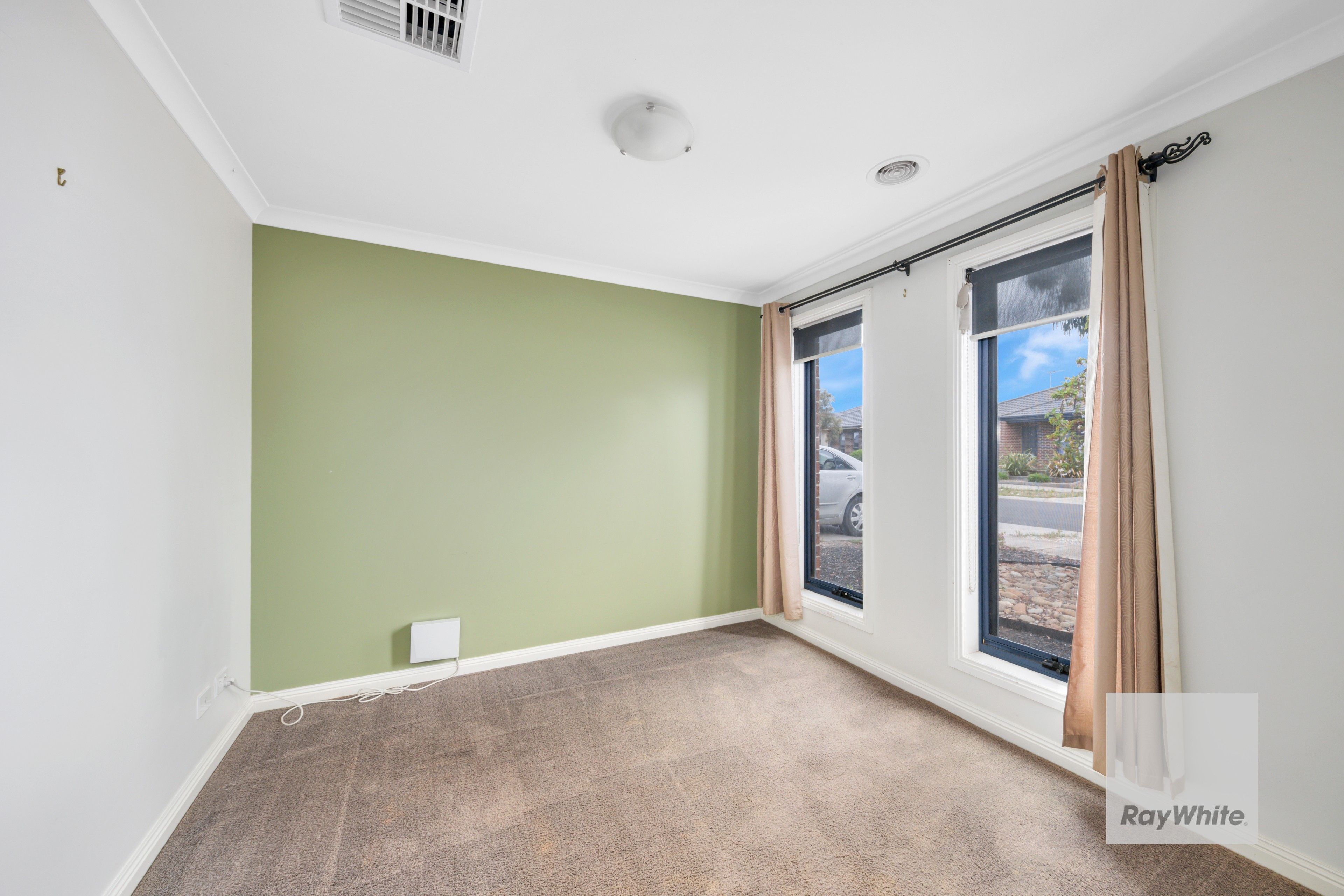 8 Portman Avenue, Melton West, VIC 3337