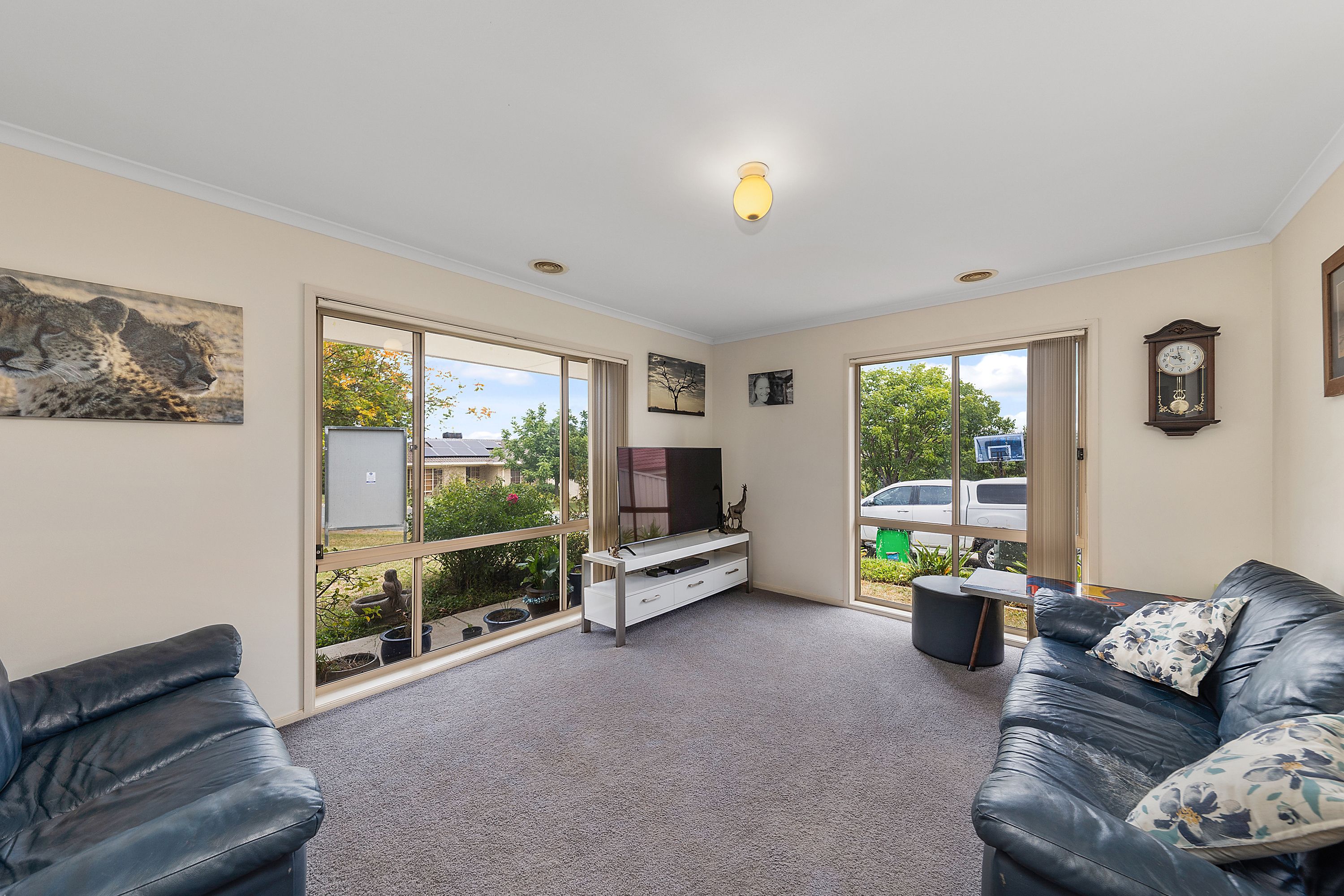 61 Hugh Mckay Crescent, Dunlop, ACT 2615